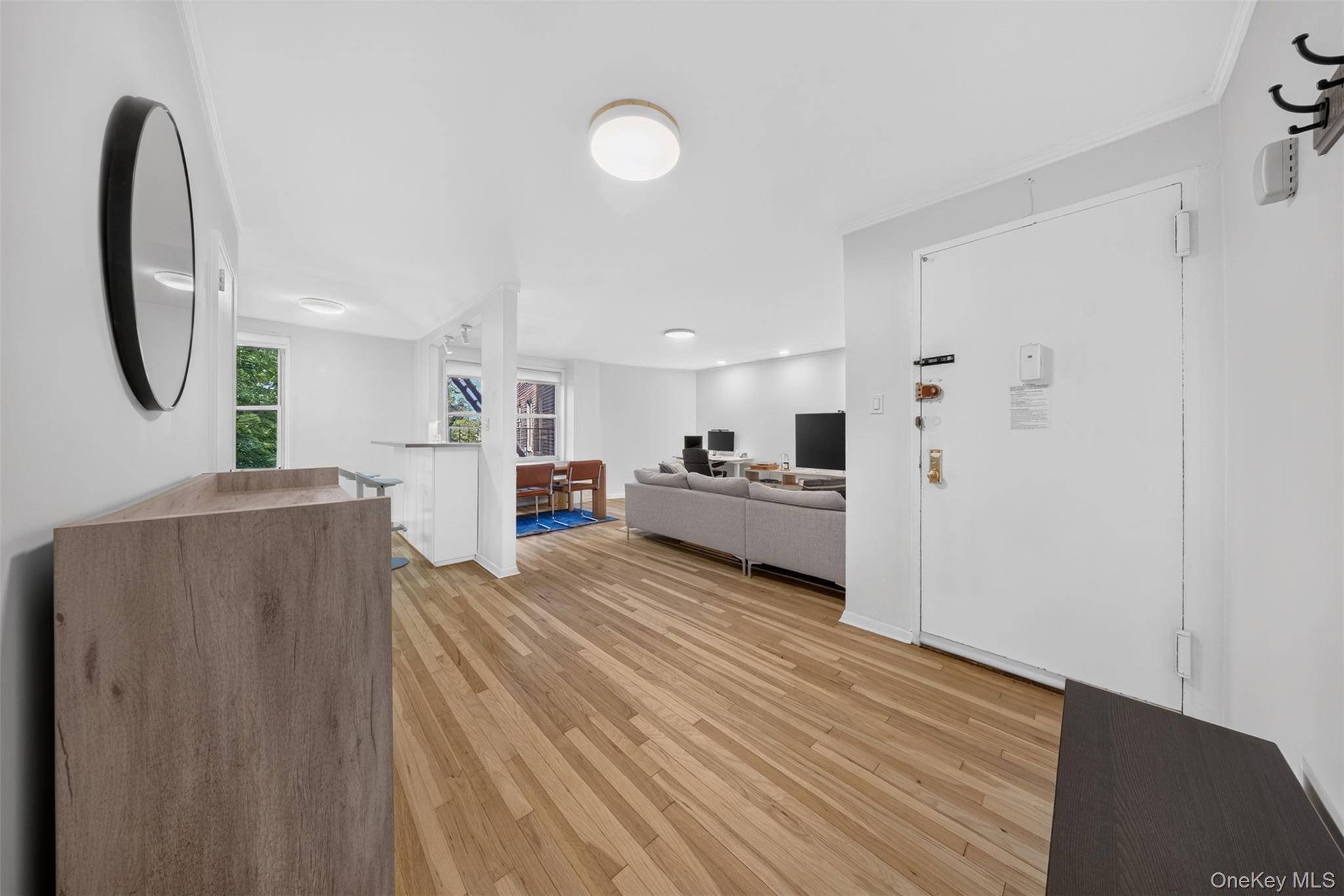 241-20 Northern Blvd #3P, Little Neck, NY 11362