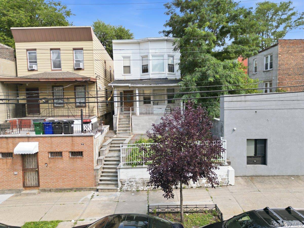 4412 Bronx BLVD, Bronx, NY 10470