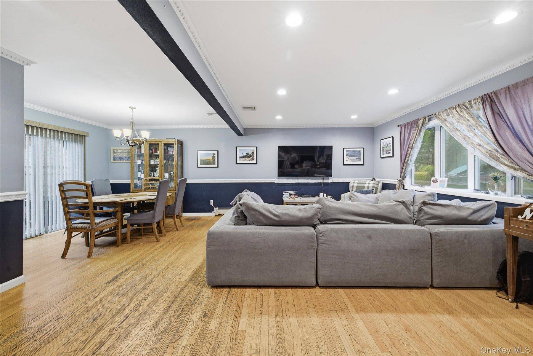 2618 Mount AVE, Oceanside, NY 11572