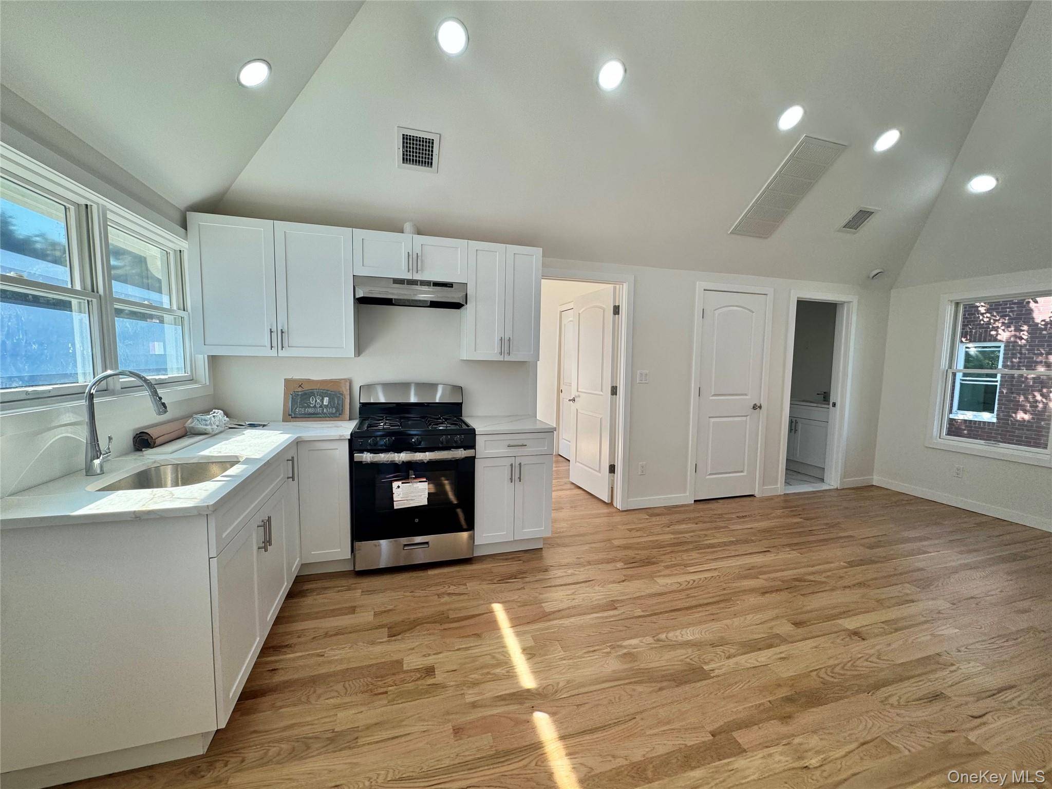 98 A Steamboat RD, Great Neck, NY 11024