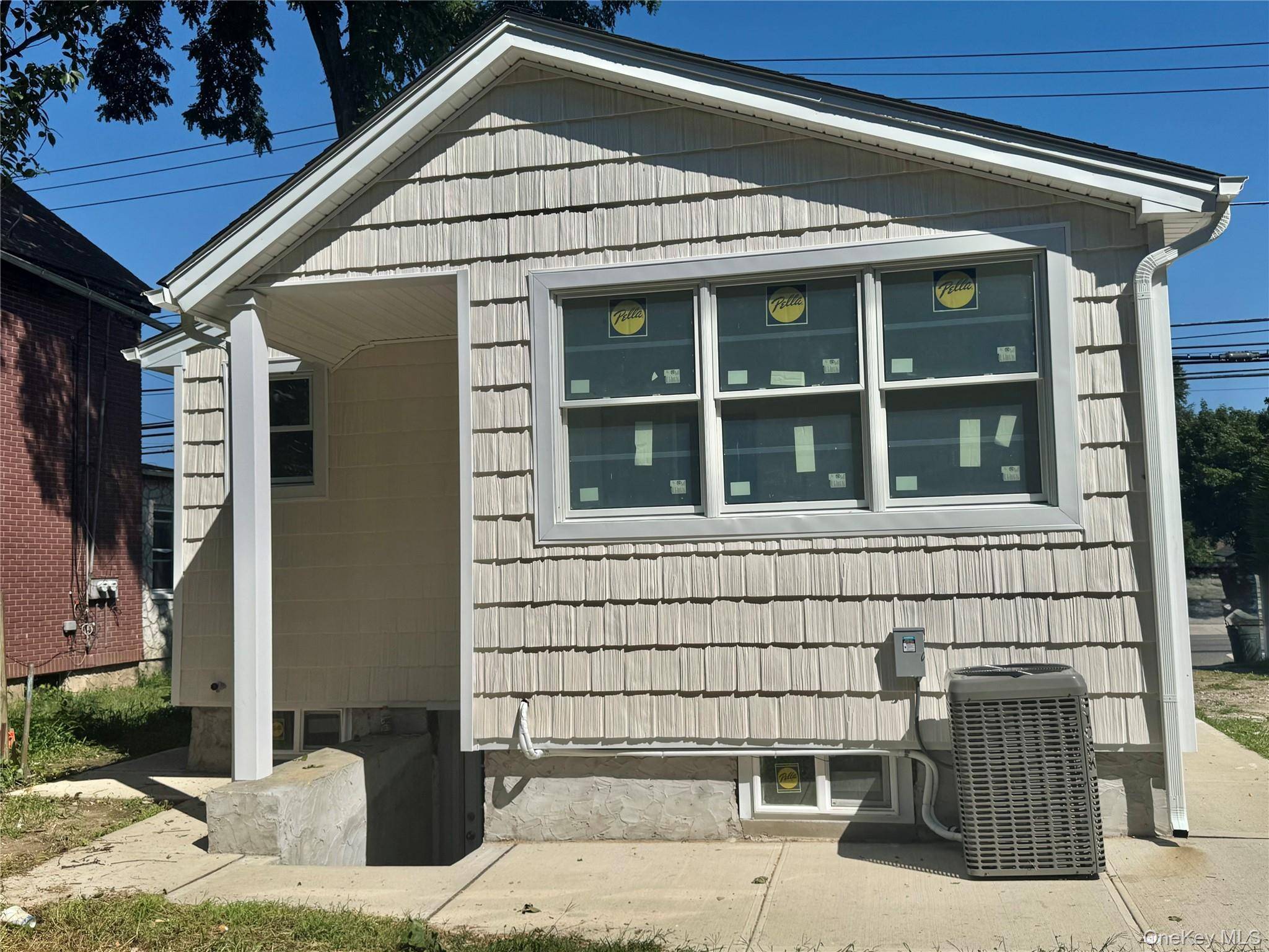 98 A Steamboat RD, Great Neck, NY 11024