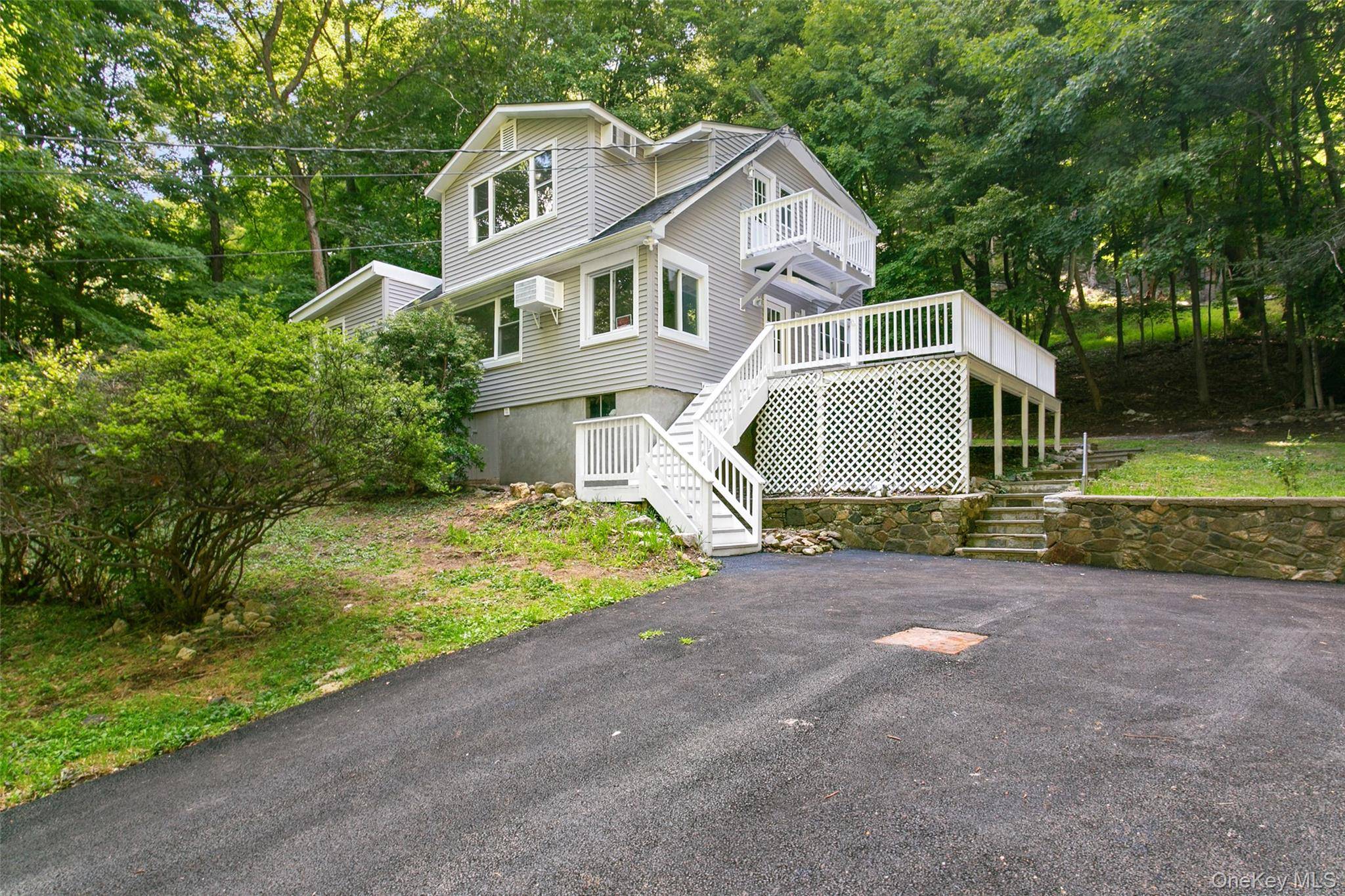 3 W Main ST, Goldens Bridge, NY 10526
