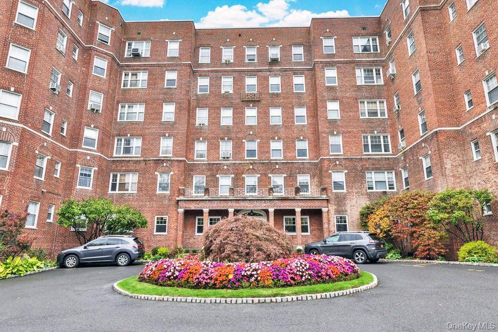 50 North Broadway #6H, White Plains, NY 10603