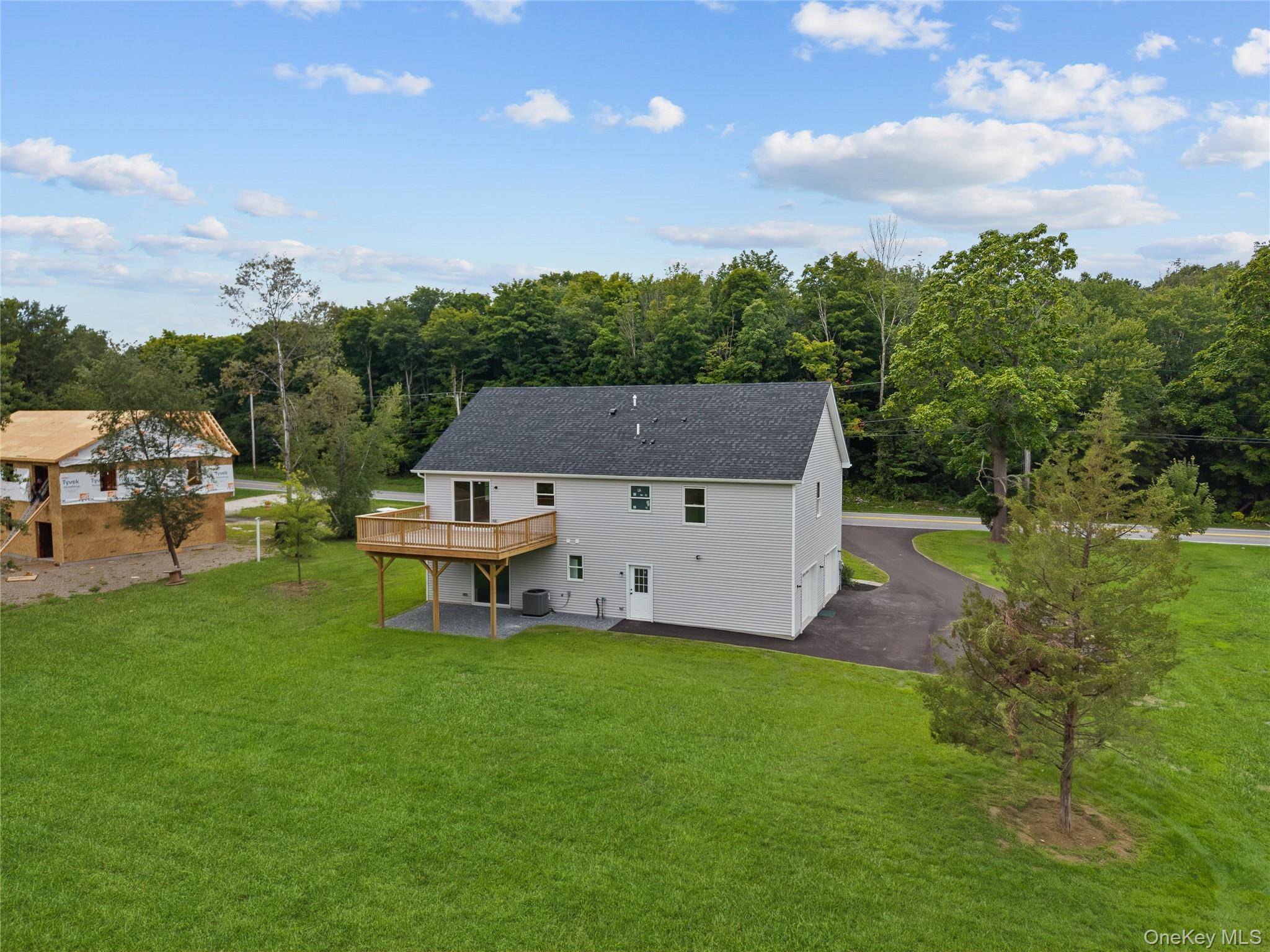109 Robinson LN, Wappingers Falls, NY 12590
