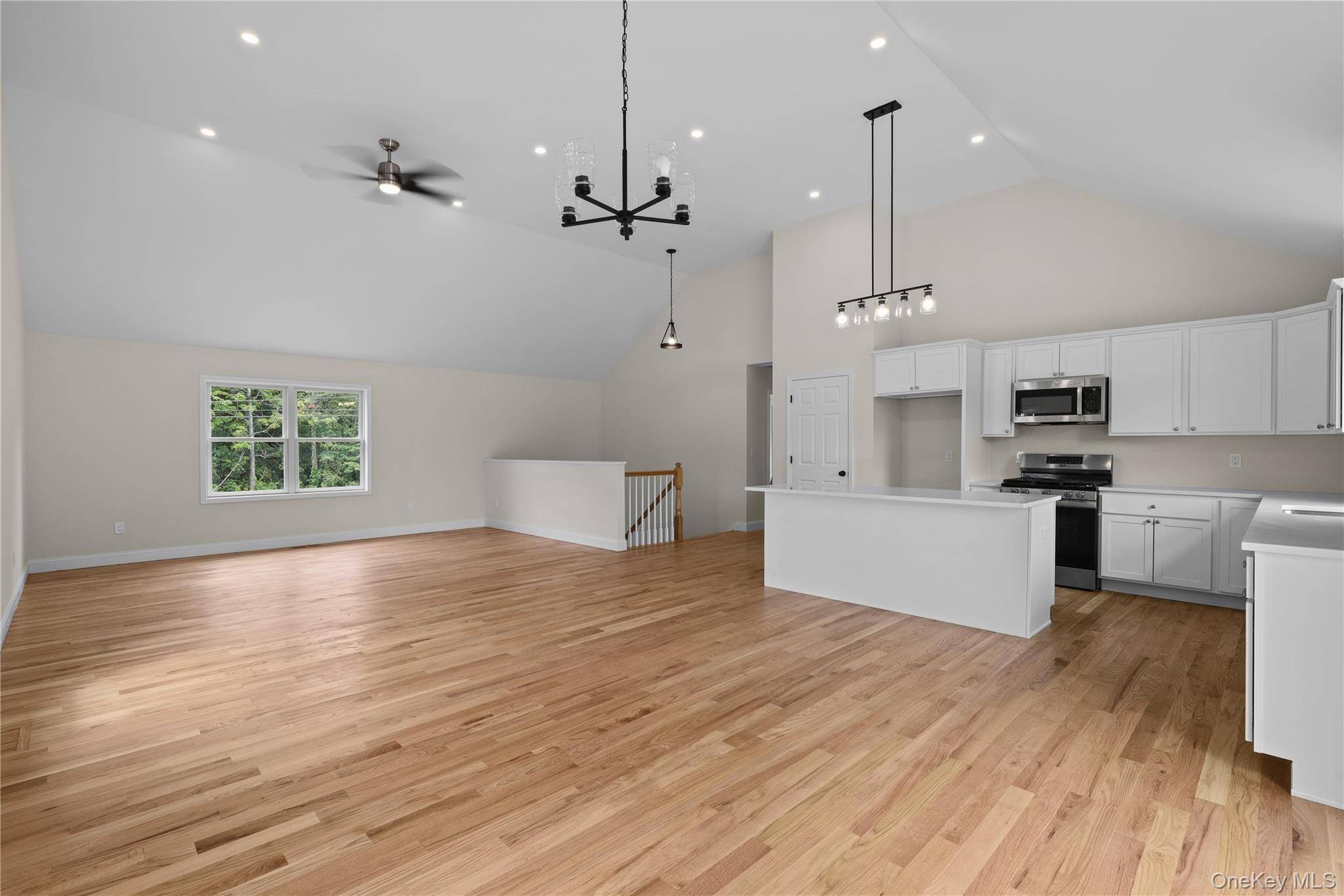 109 Robinson LN, Wappingers Falls, NY 12590