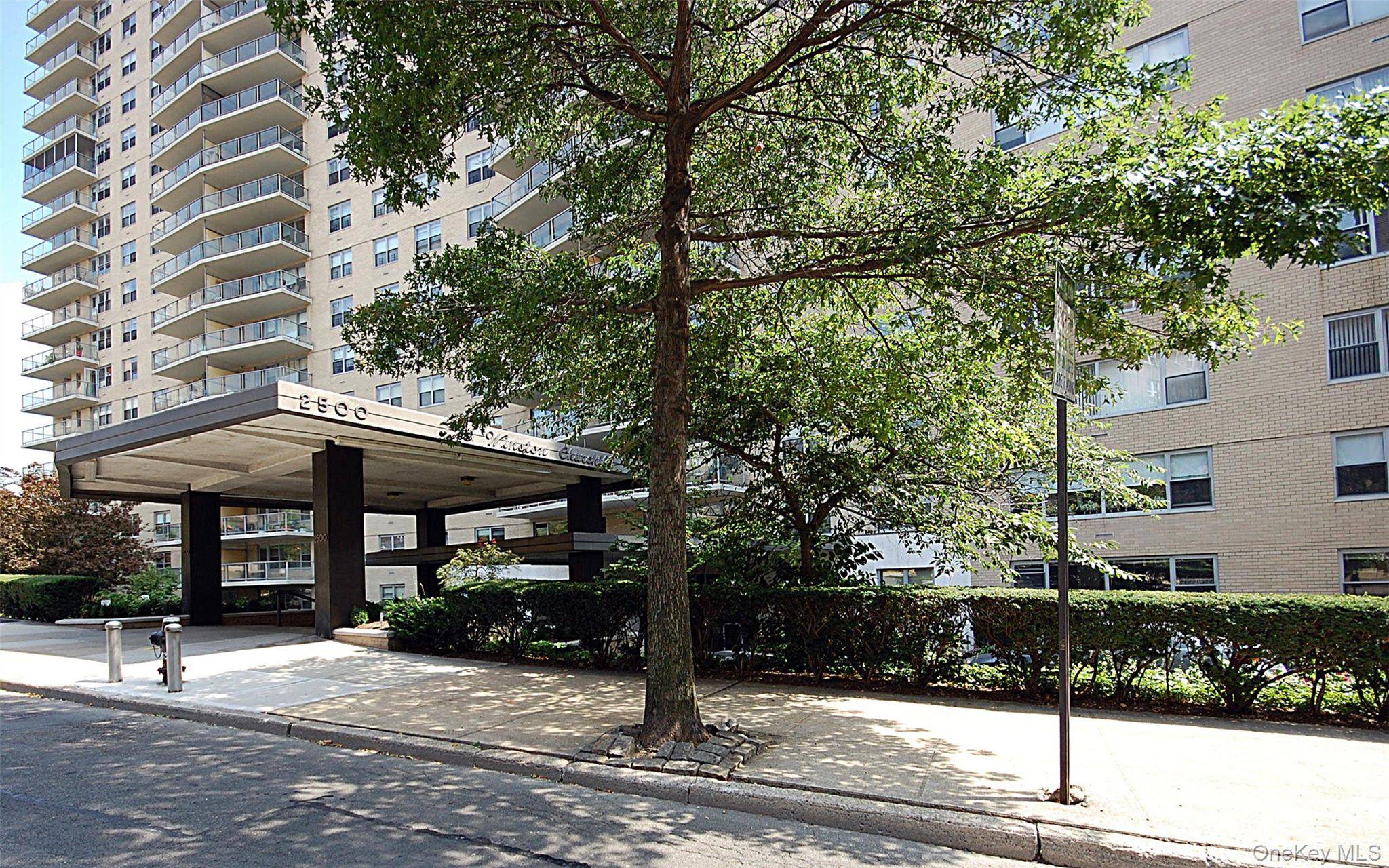 2500 Johnson AVE #15N, Bronx, NY 10463