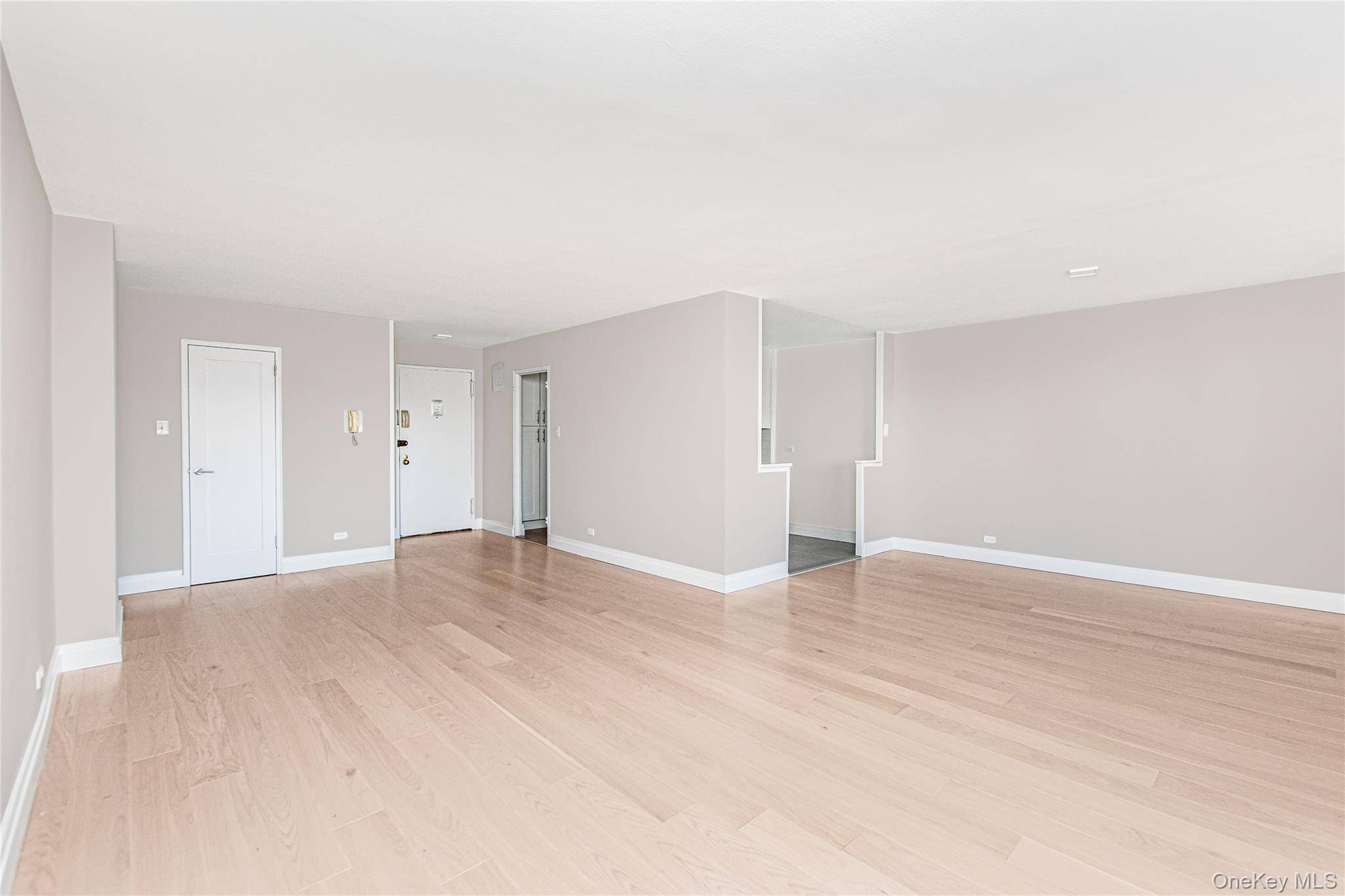2500 Johnson AVE #6M, Bronx, NY 10463