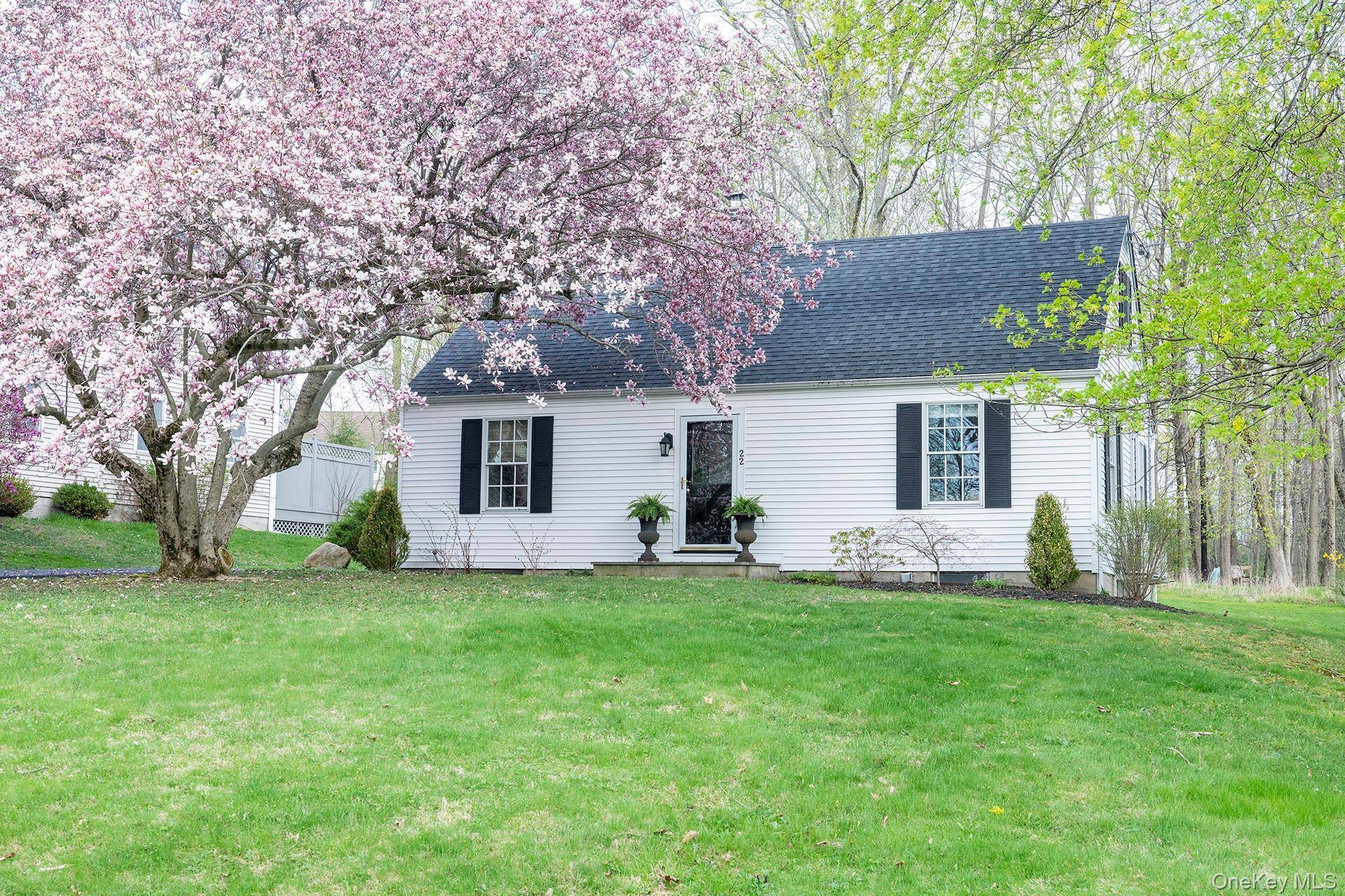 22 Haight AVE, Millbrook, NY 12545