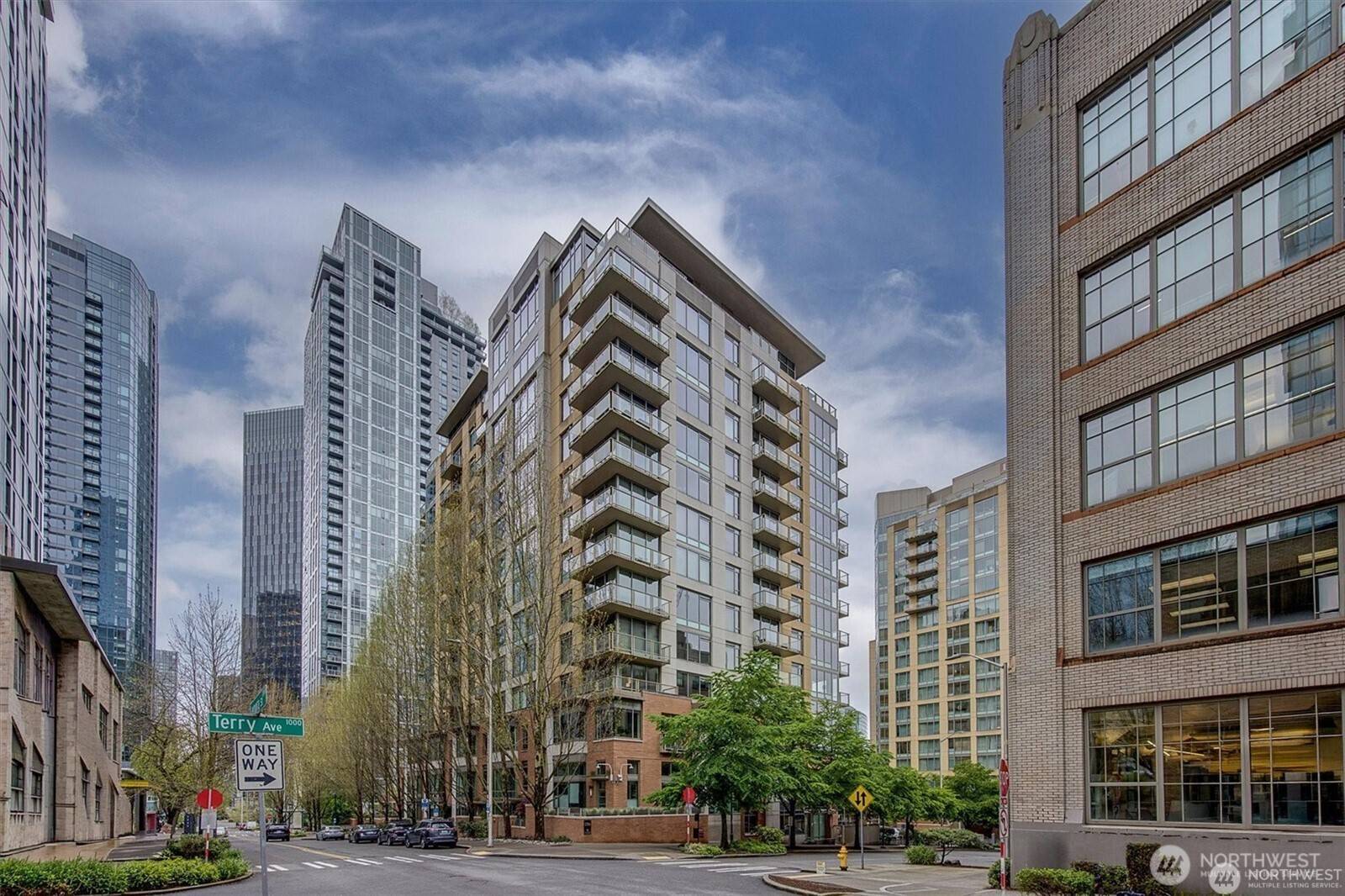 910 Lenora ST #S1004, Seattle, WA 98121