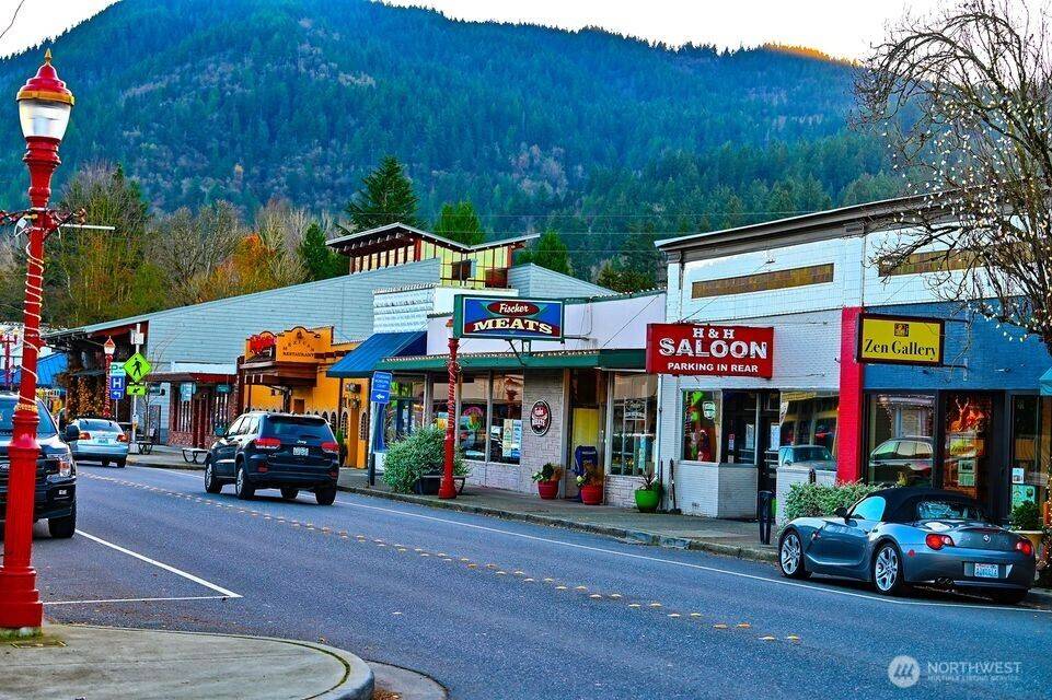 885 Front ST S, Issaquah, WA 98027