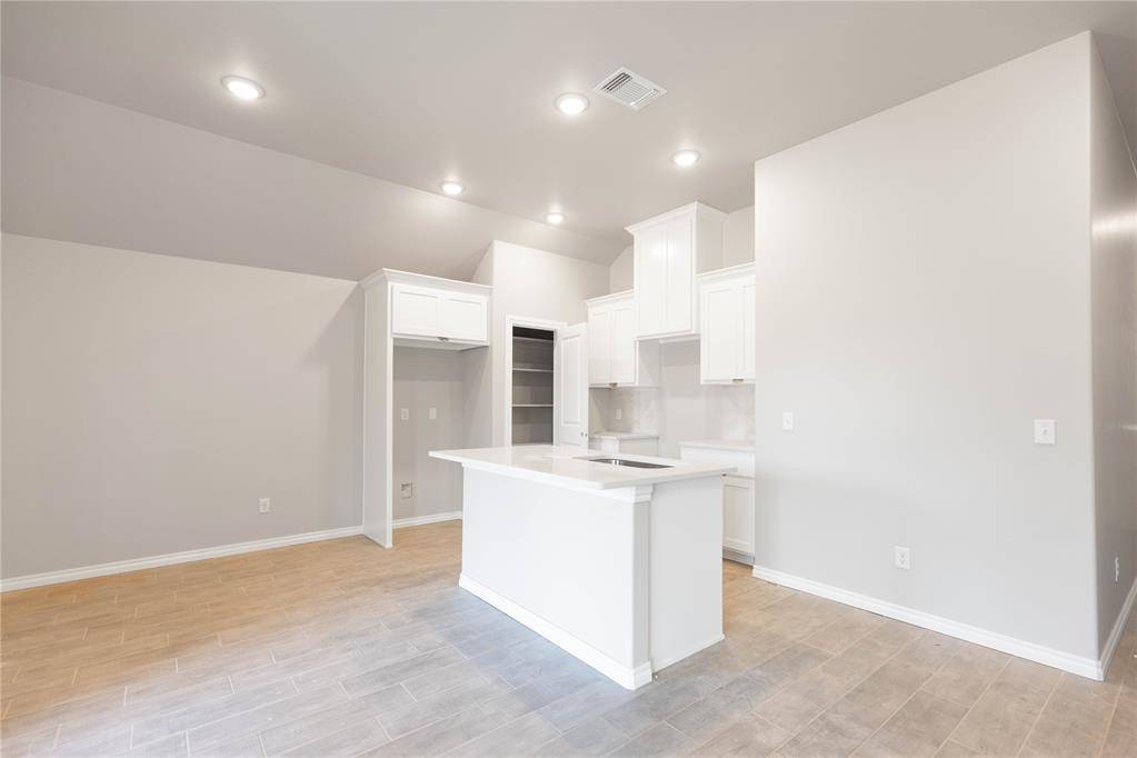 9224 NW 86th ST, Yukon, OK 73099