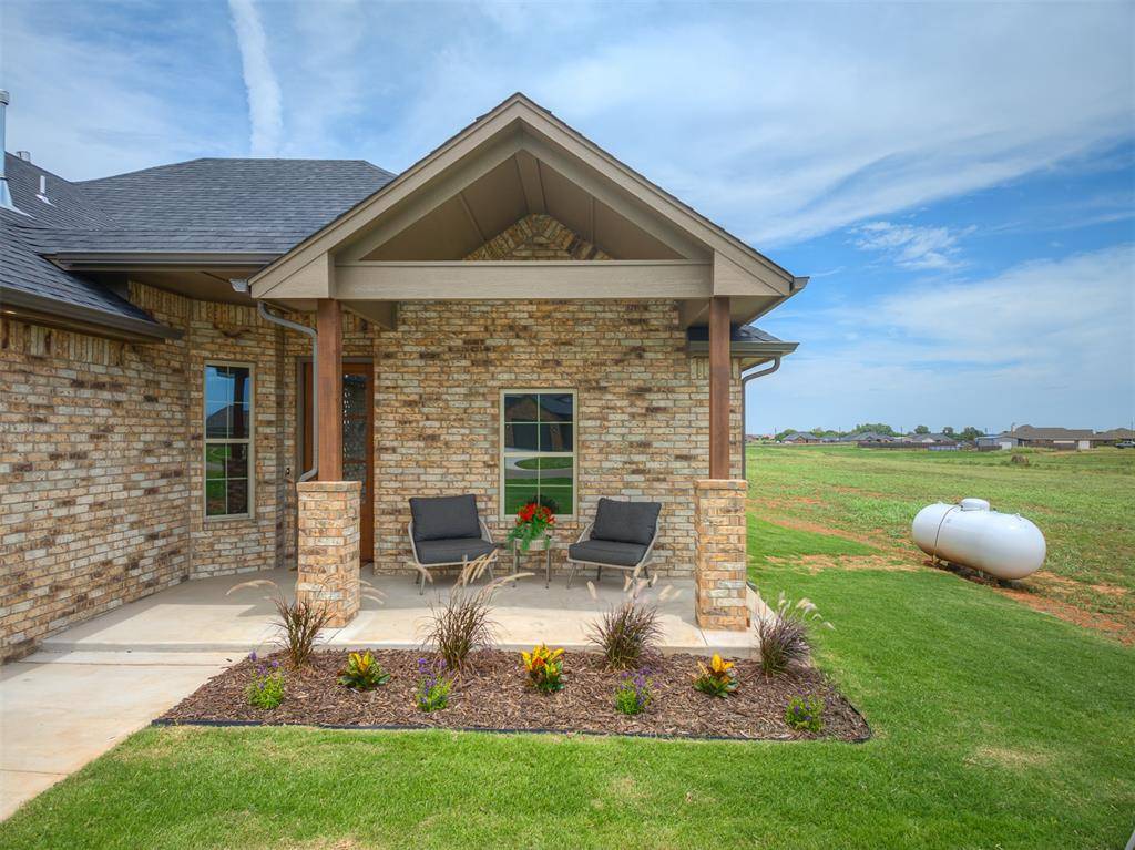29747 Jade ST, Cashion, OK 73016
