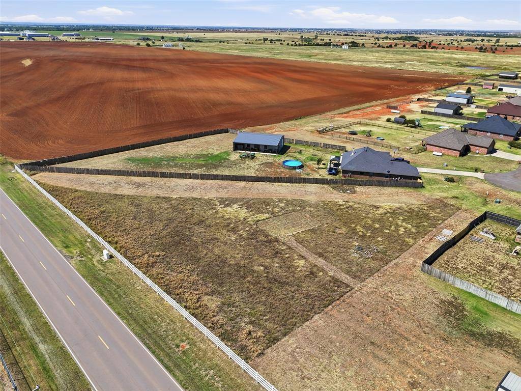 8860 Hudson LN, Piedmont, OK 73078