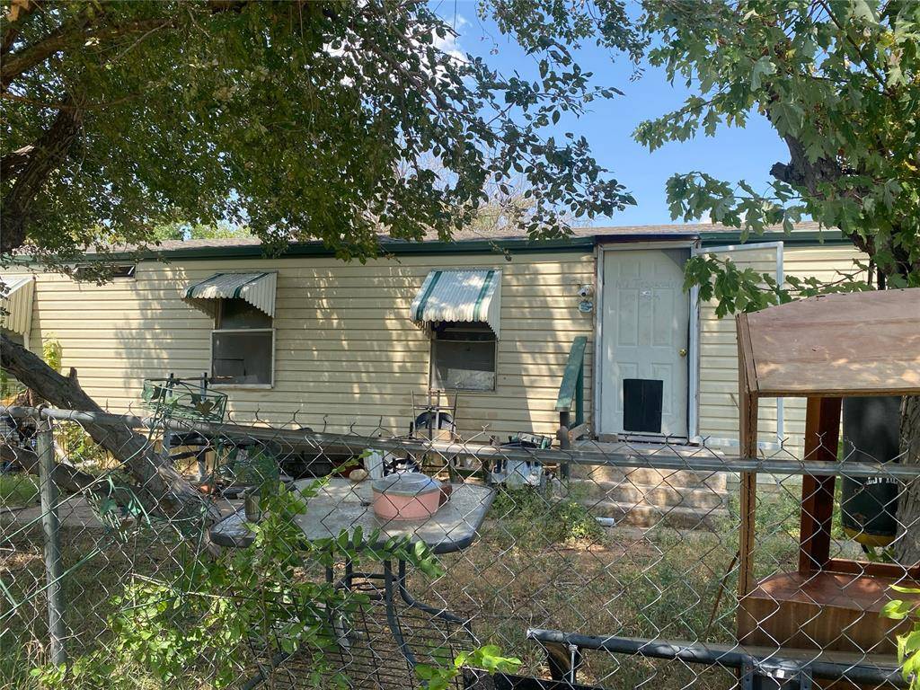 1524 SW Georgia AVE, Lawton, OK 73501
