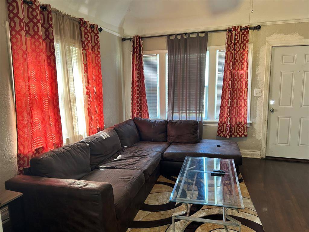 2541 NW 11th ST, Oklahoma City, OK 73107