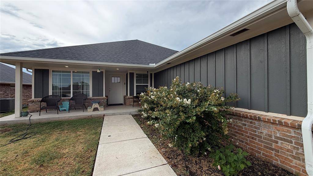 489 Hardesty DR, Shawnee, OK 74804
