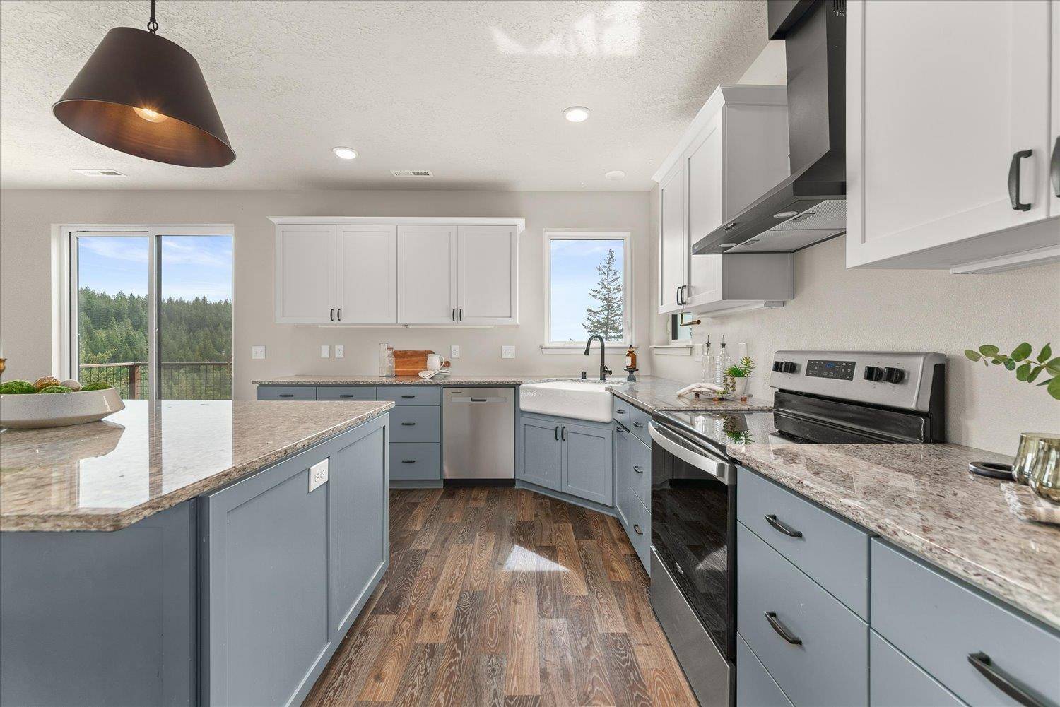 6670 Stoneridge WAY, Deer Park, WA 99006