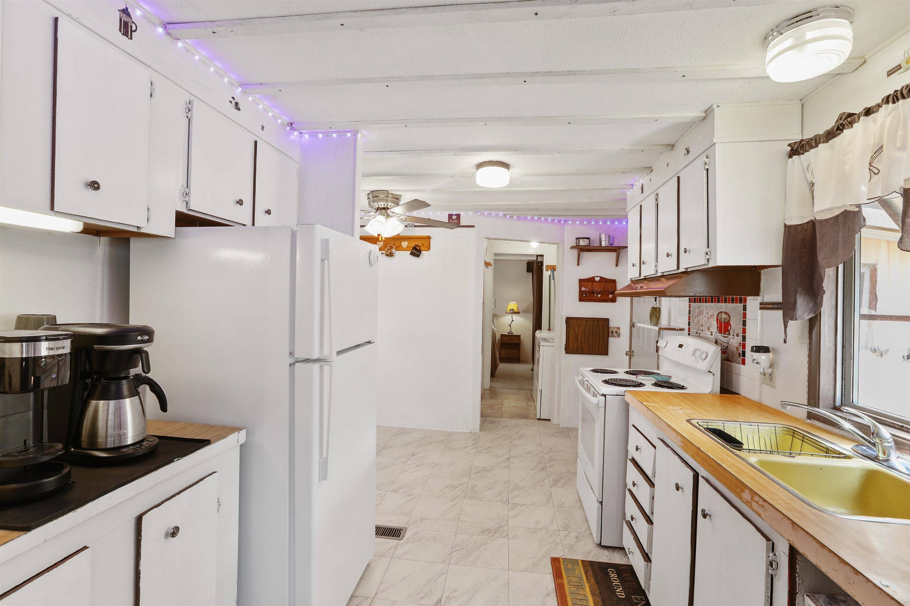 24807 E Trent Ave #41, Newman Lake, WA 99025