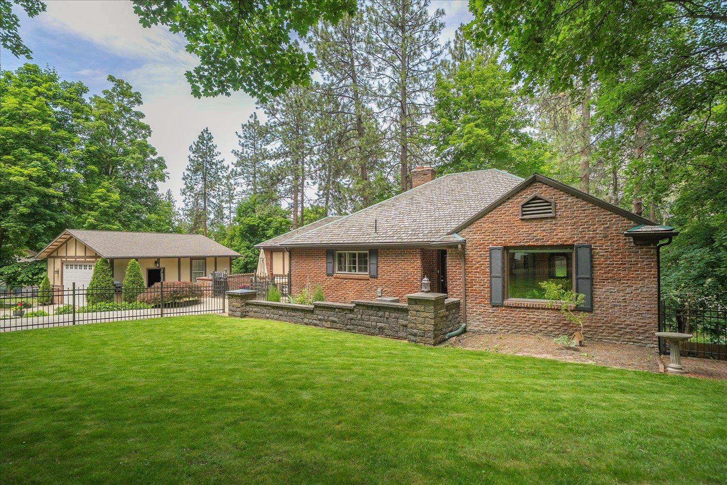 2107 E 16th Ave, Spokane, WA 99203