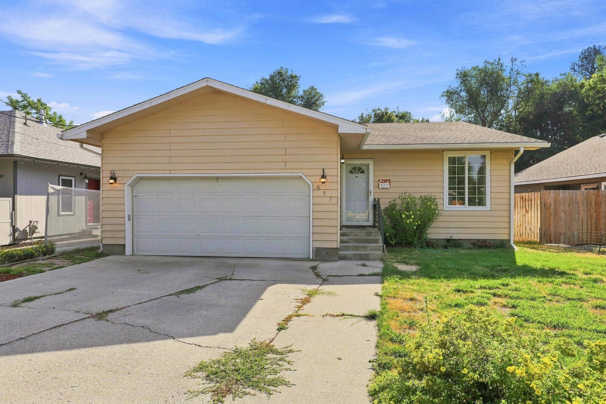 657 S Freya St, Spokane, WA 99202