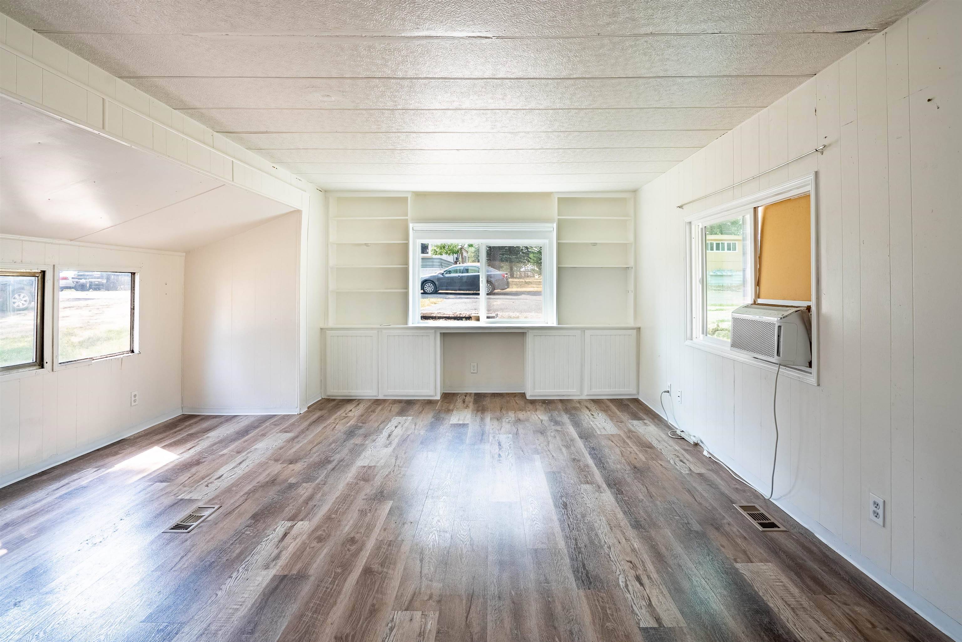 34124 N Newport Hwy ##26, Chattaroy, WA 99003