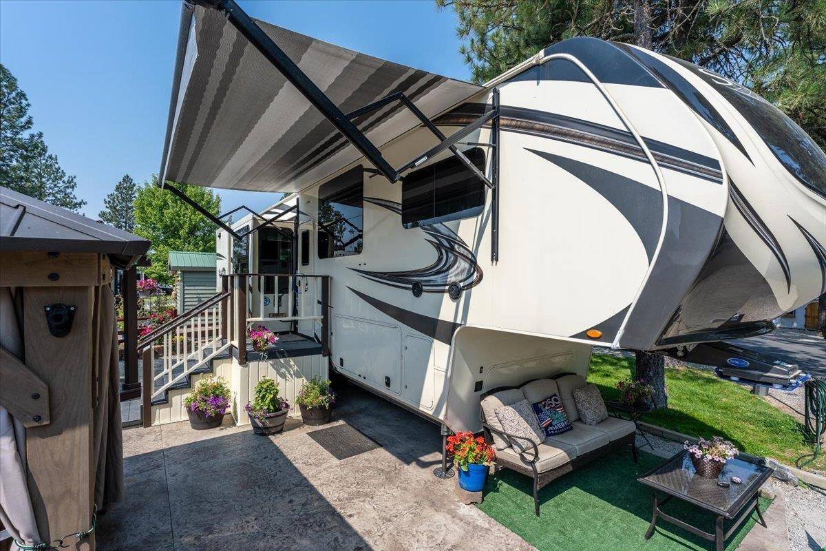 75 N Tall Pine LOOP, Usk, WA 99180