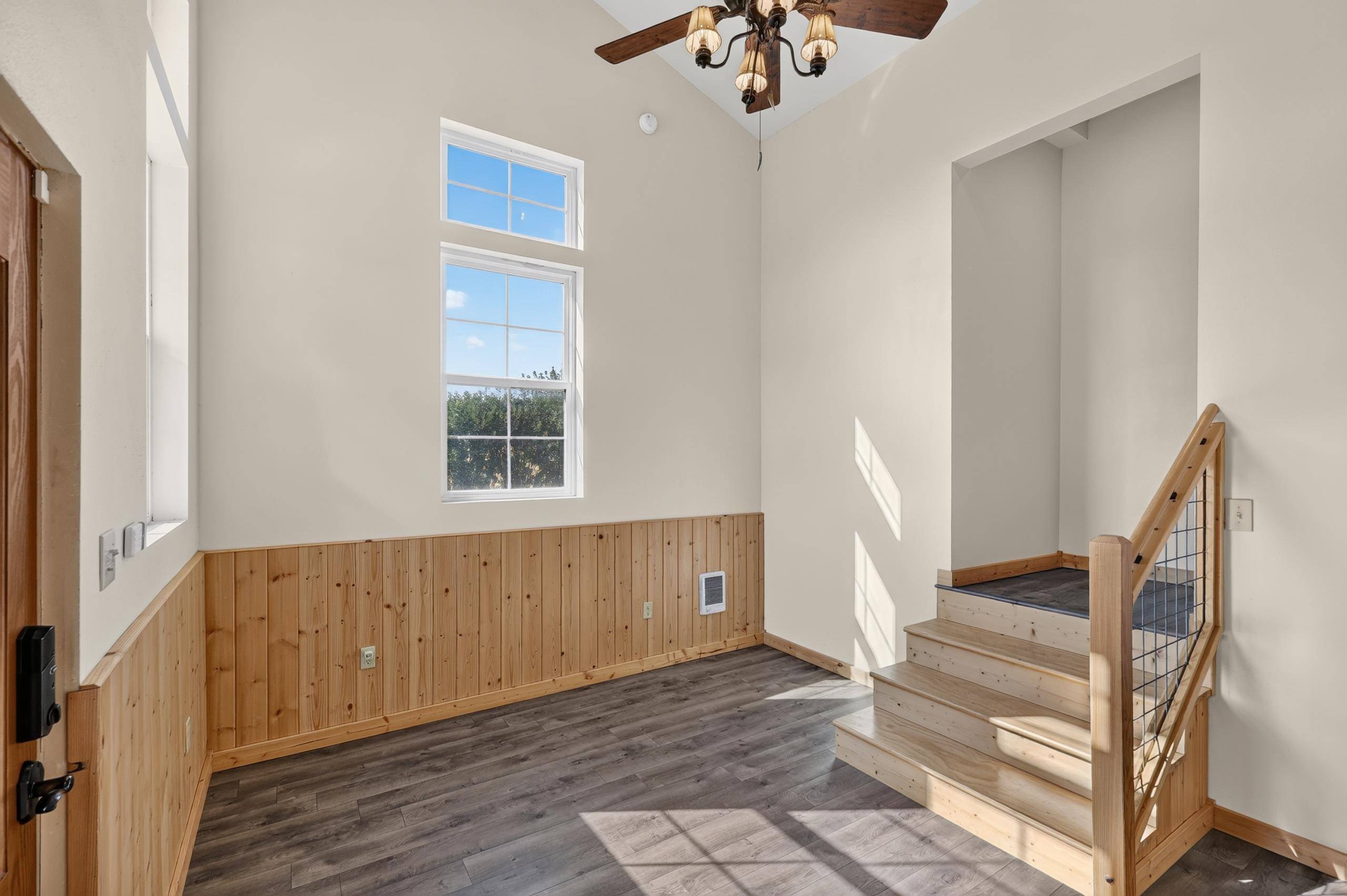 10208 N West Newman Lake Dr, Newman Lake, WA 99025