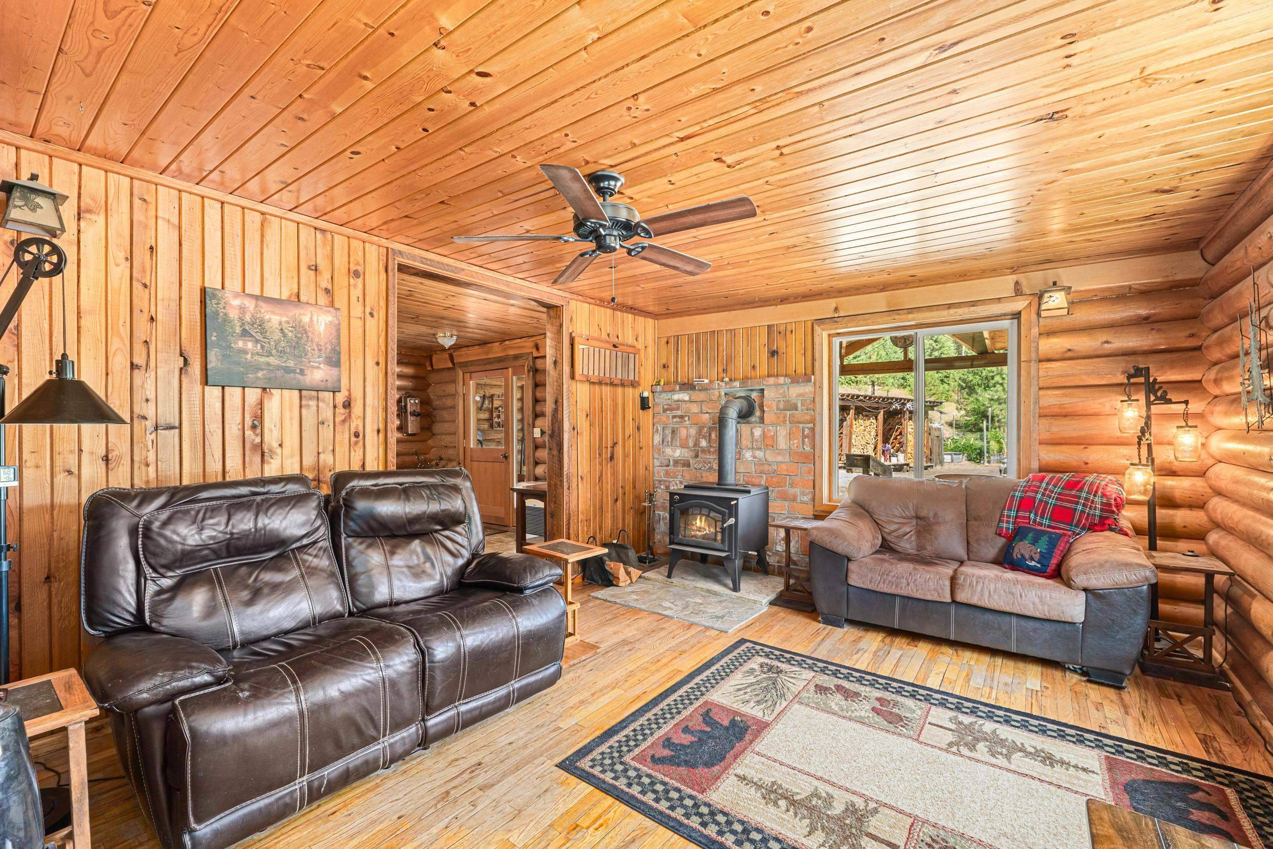 49 Lilly Creek Rd, Republic, WA 99166