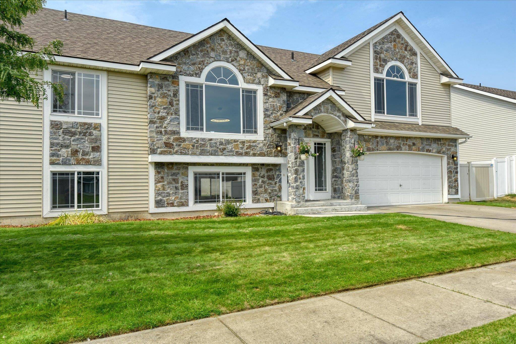 1917 N Arc Rd, Spokane Valley, WA 99016