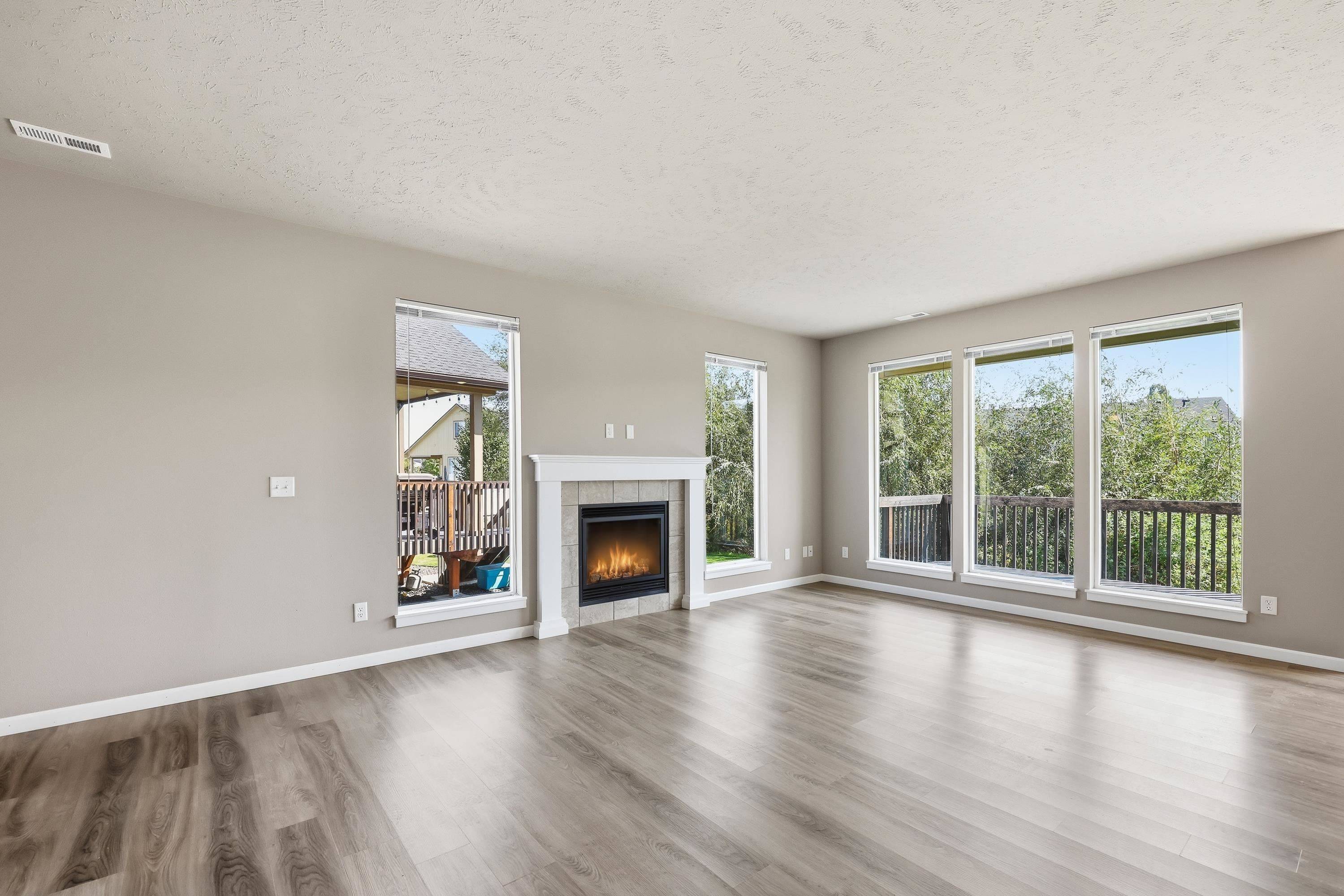8512 N Summerhill Ln, Spokane, WA 99208