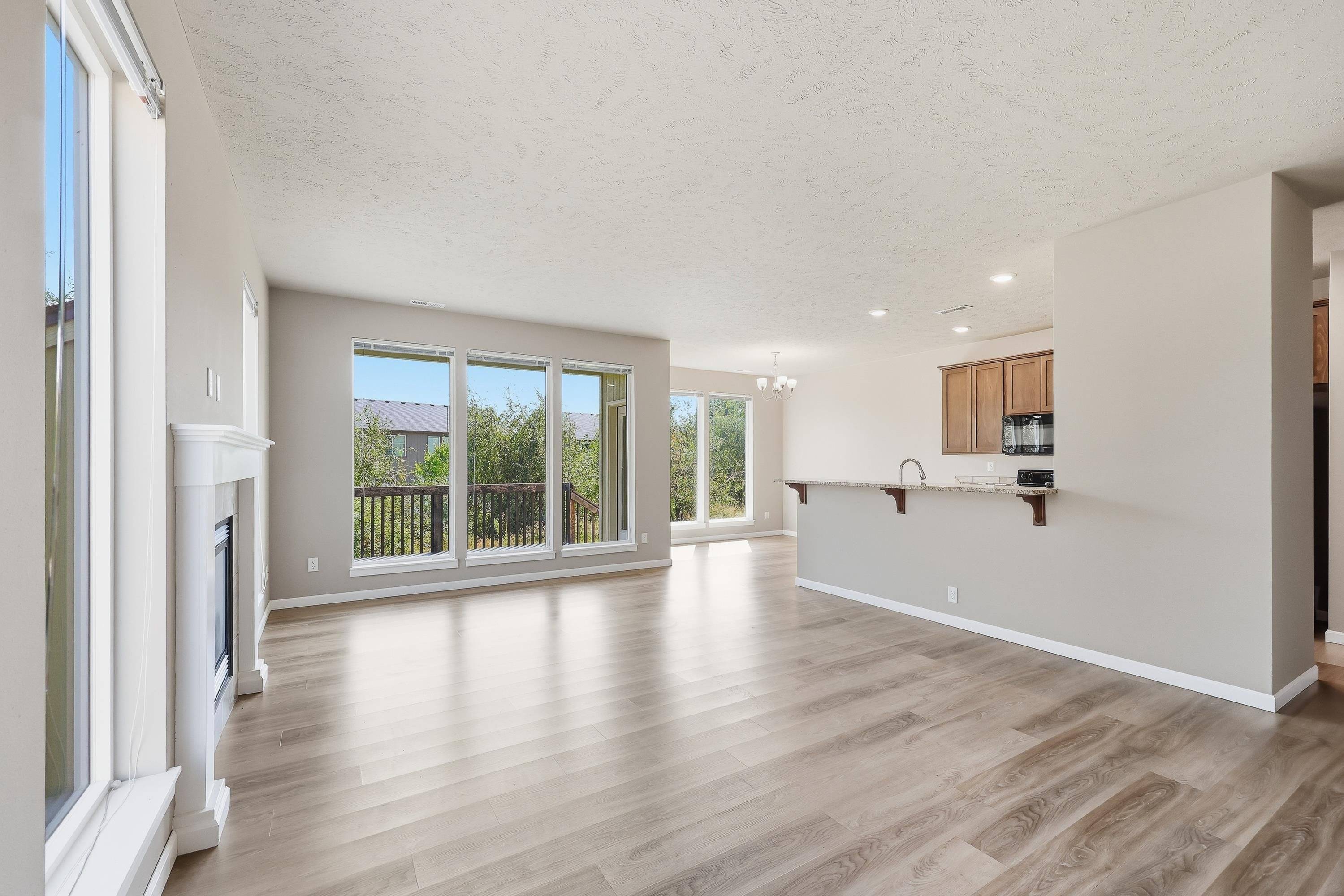 8512 N Summerhill Ln, Spokane, WA 99208