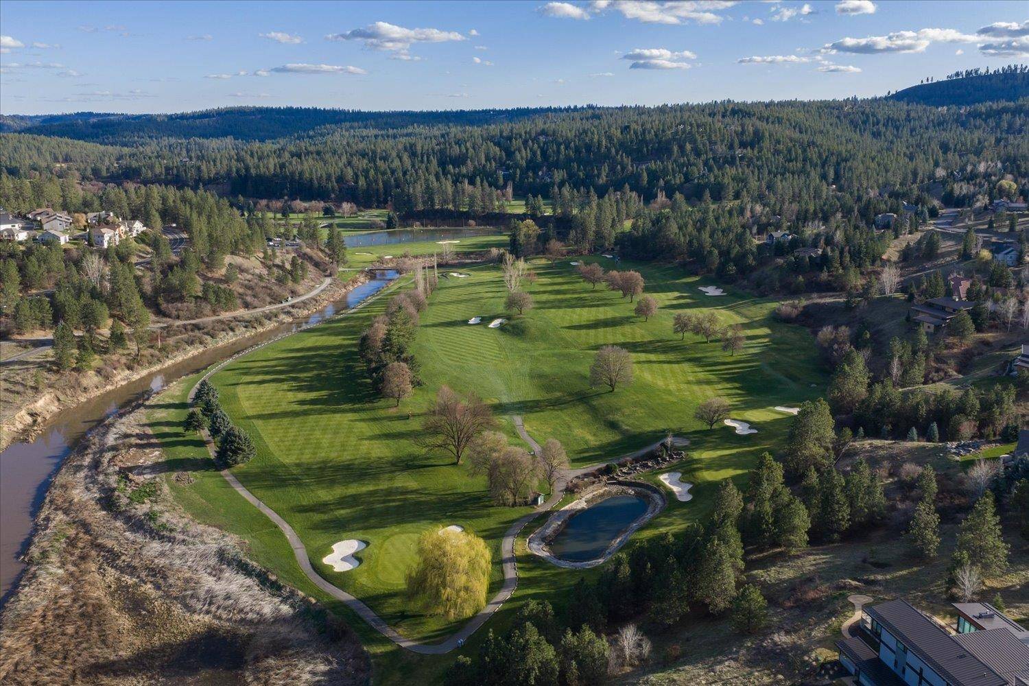 11615 S Elk Run Ln, Spokane, WA 99224