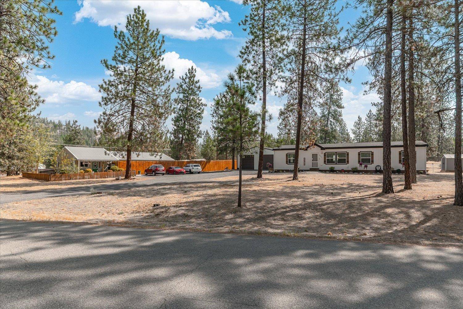 6297 Sundown Rd, Nine Mile Falls, WA 99026