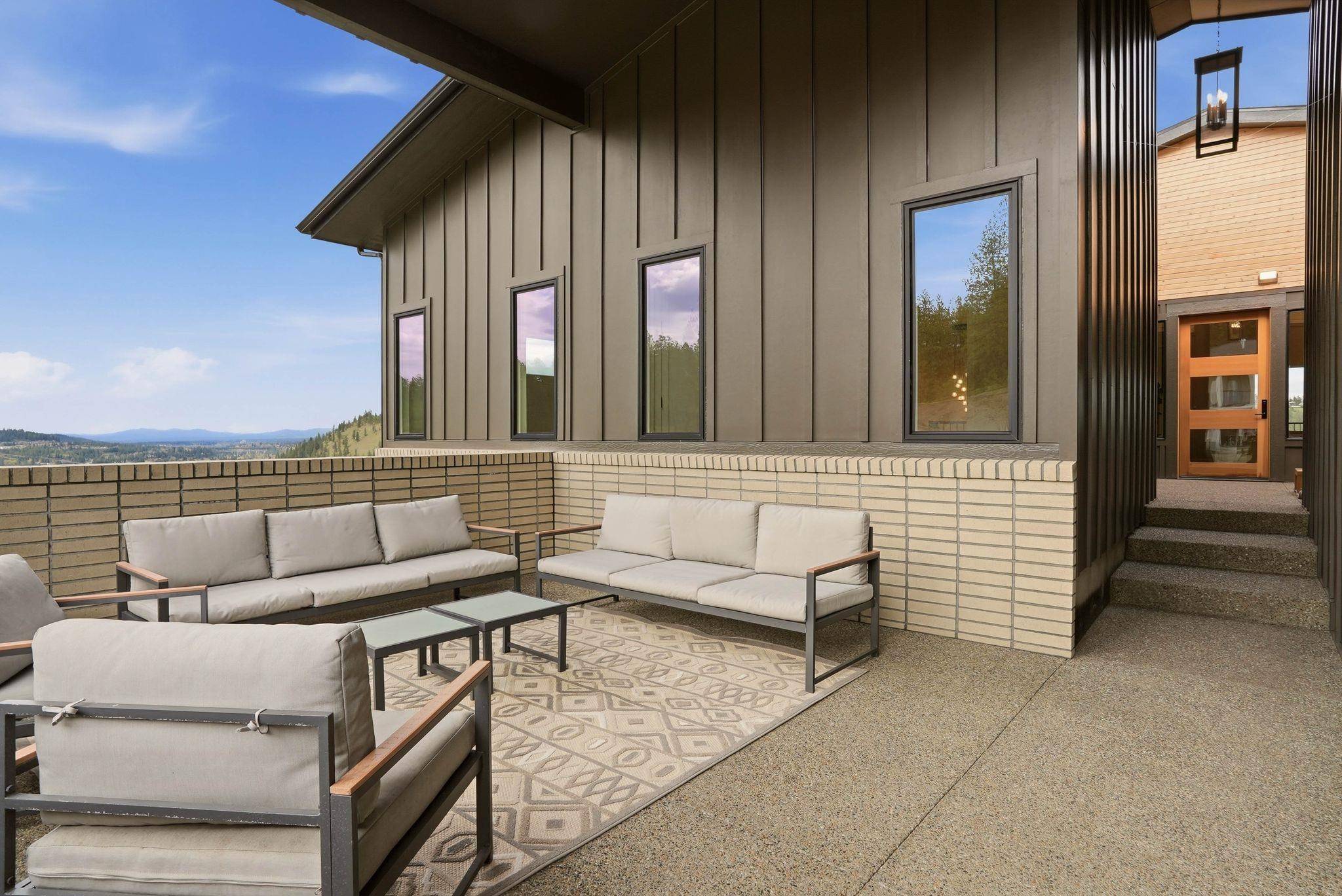 5227 S Lincoln WAY, Spokane, WA 99224