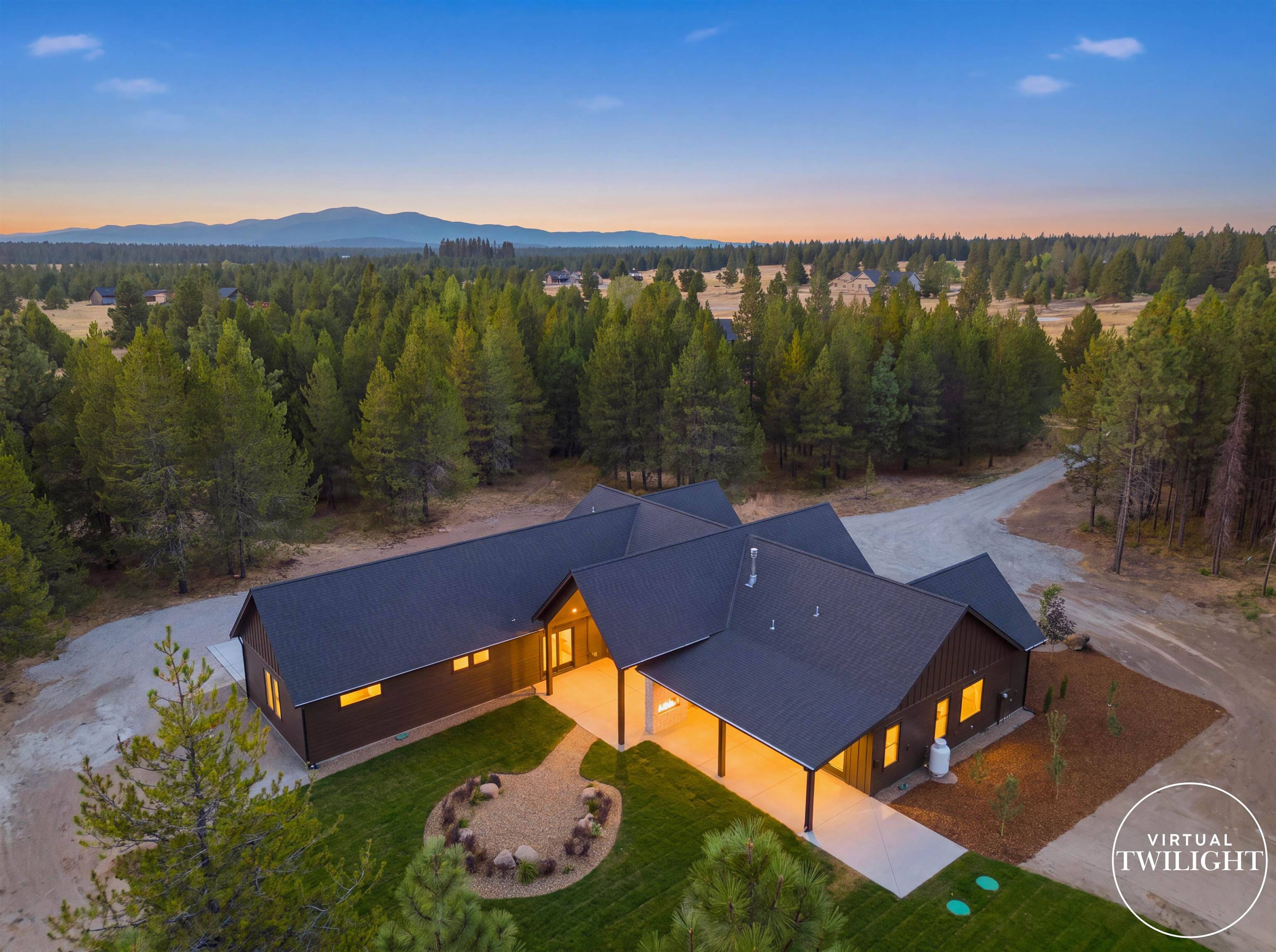 890 W Slaton Ln, Deer Park, WA 99006