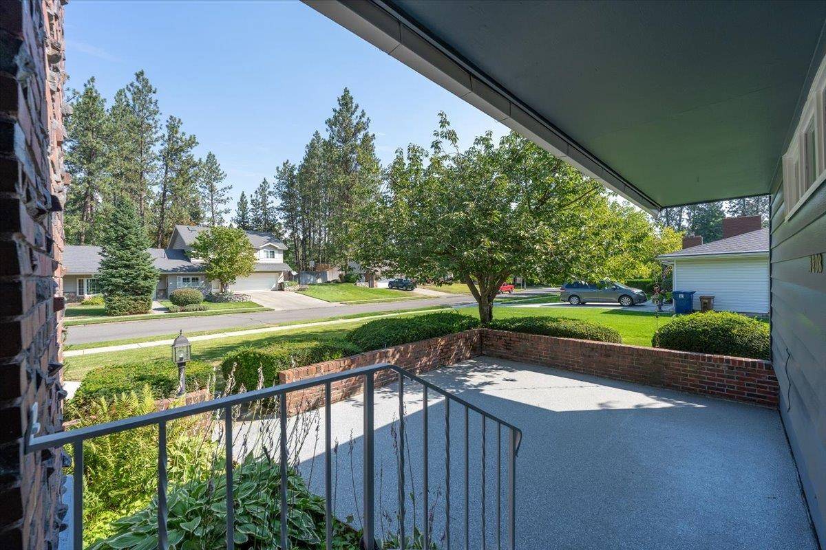 1208 E 27th Ave, Spokane, WA 99203