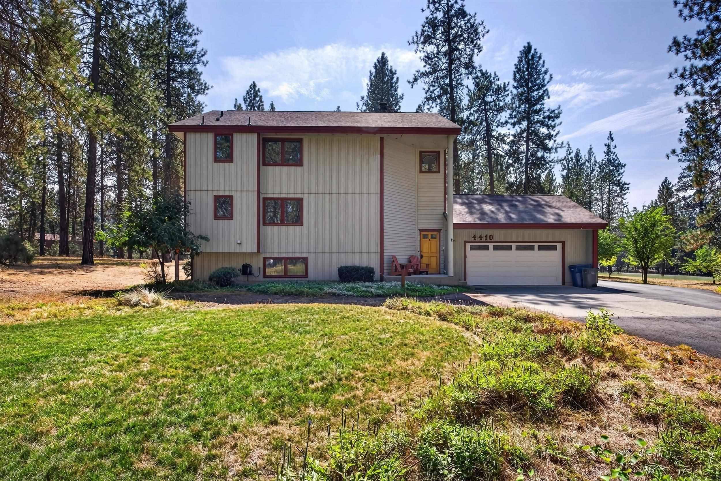 4410 E Silver Pine Rd, Colbert, WA 99005