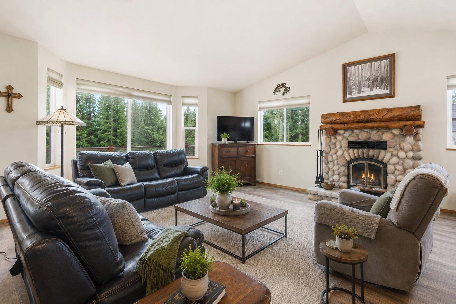 702 McCammon Dr, Elk, WA 99009