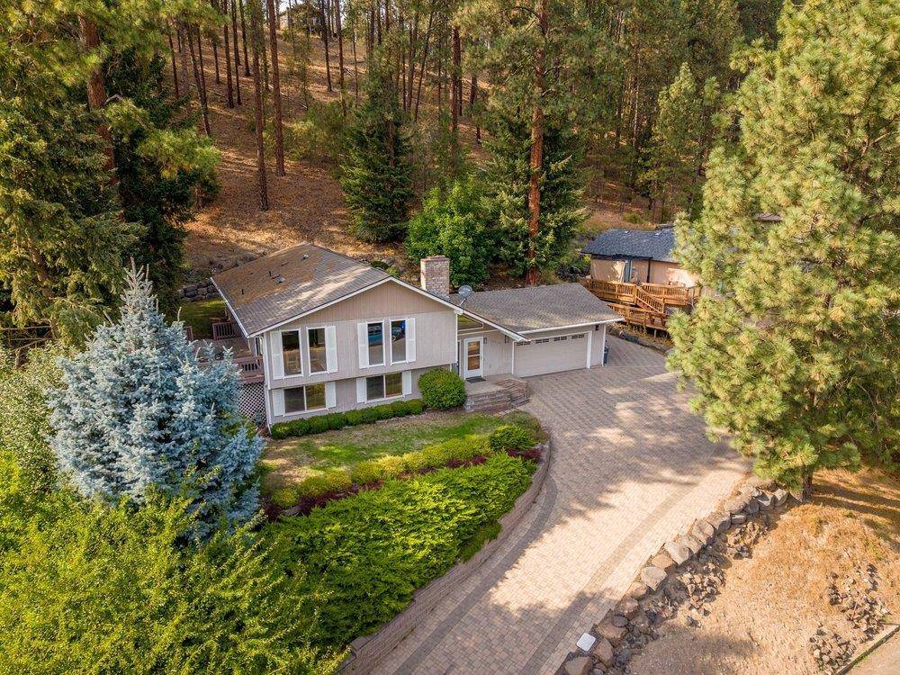 15505 N Cincinnati Dr, Spokane, WA 99208