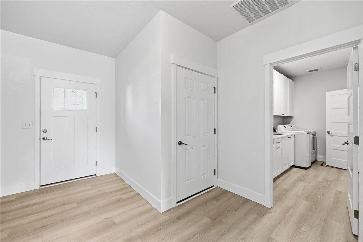 1109 N Country Club Dr #34, Deer Park, WA 99006