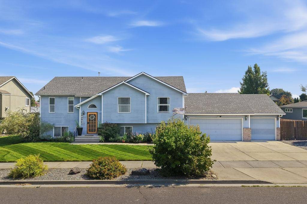 8708 N WARREN St, Spokane, WA 99208