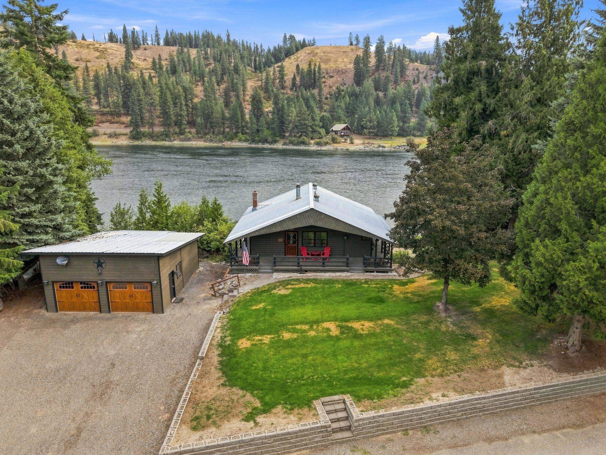 136 Hazel St, Cusick, WA 99119