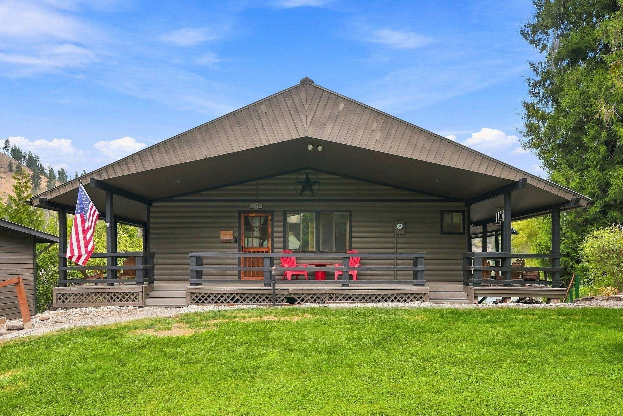 136 Hazel St, Cusick, WA 99119