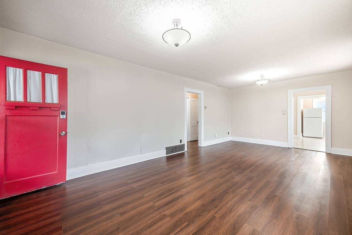 1130 S Pattie St, Wichita, KS 67211