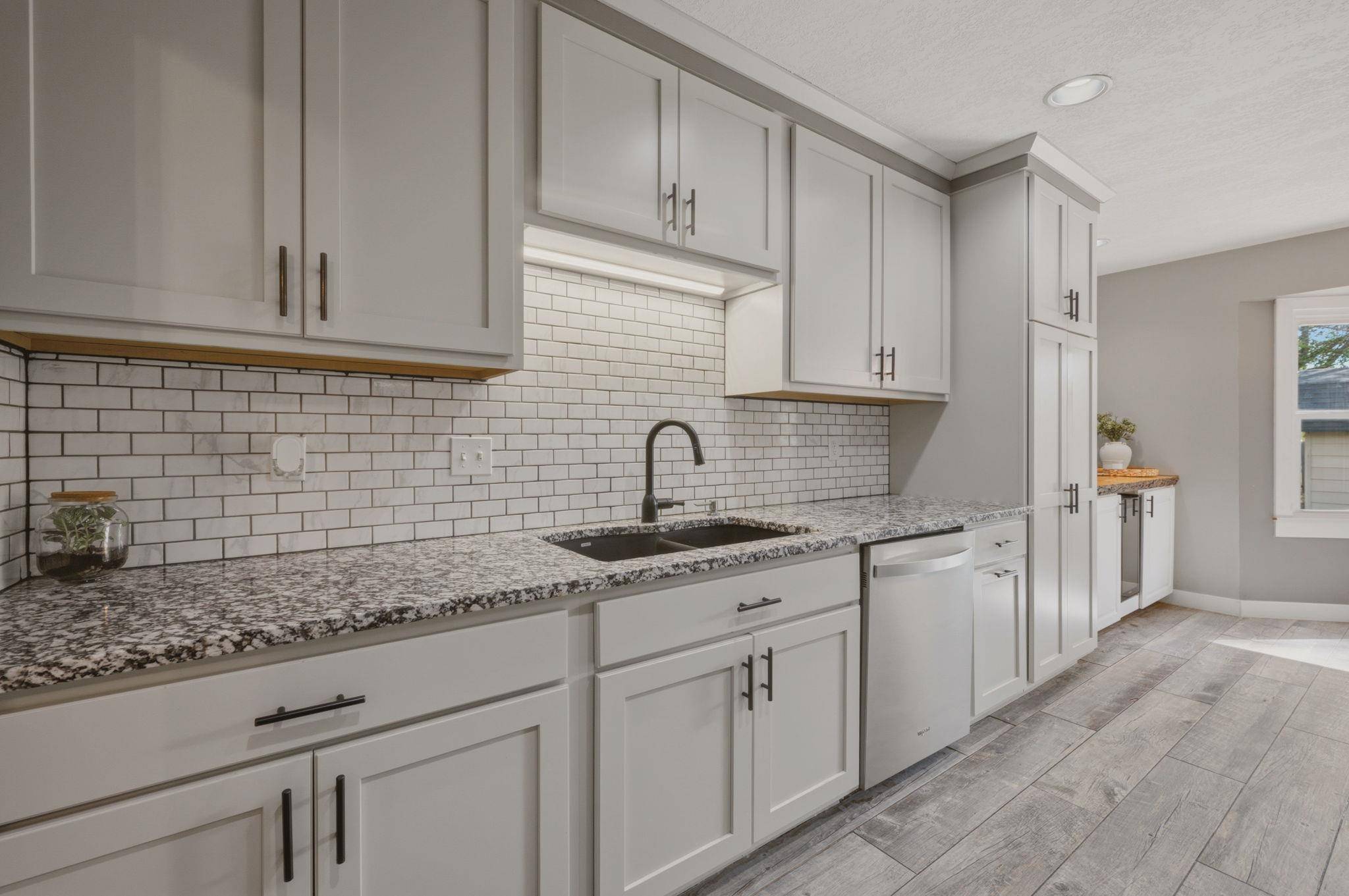 1324 N Crestline St, Wichita, KS 67212