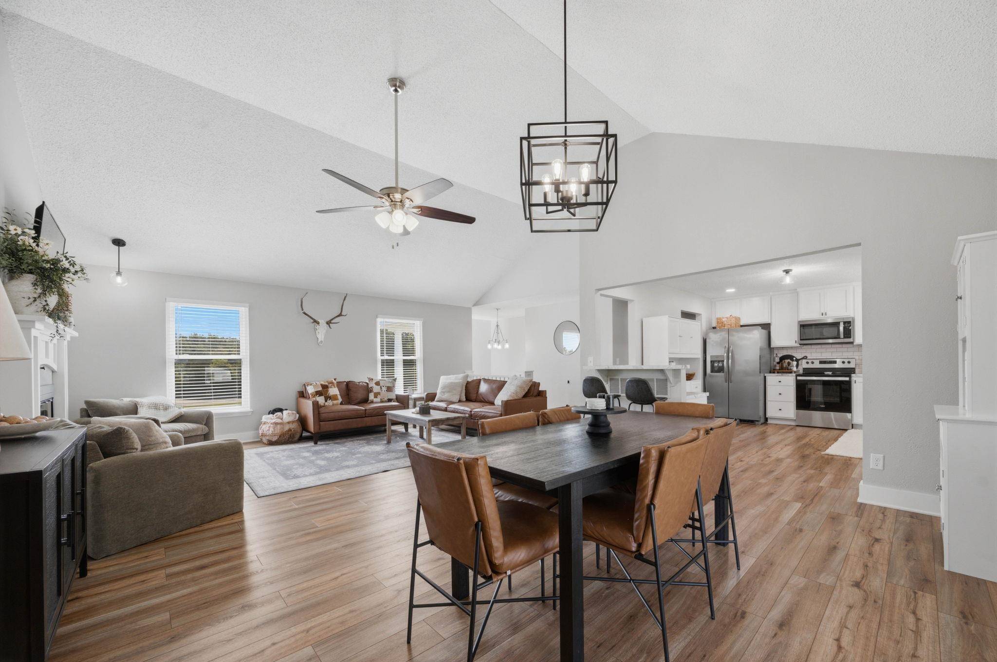 9842 SW 19th Ter, Towanda, KS 67144