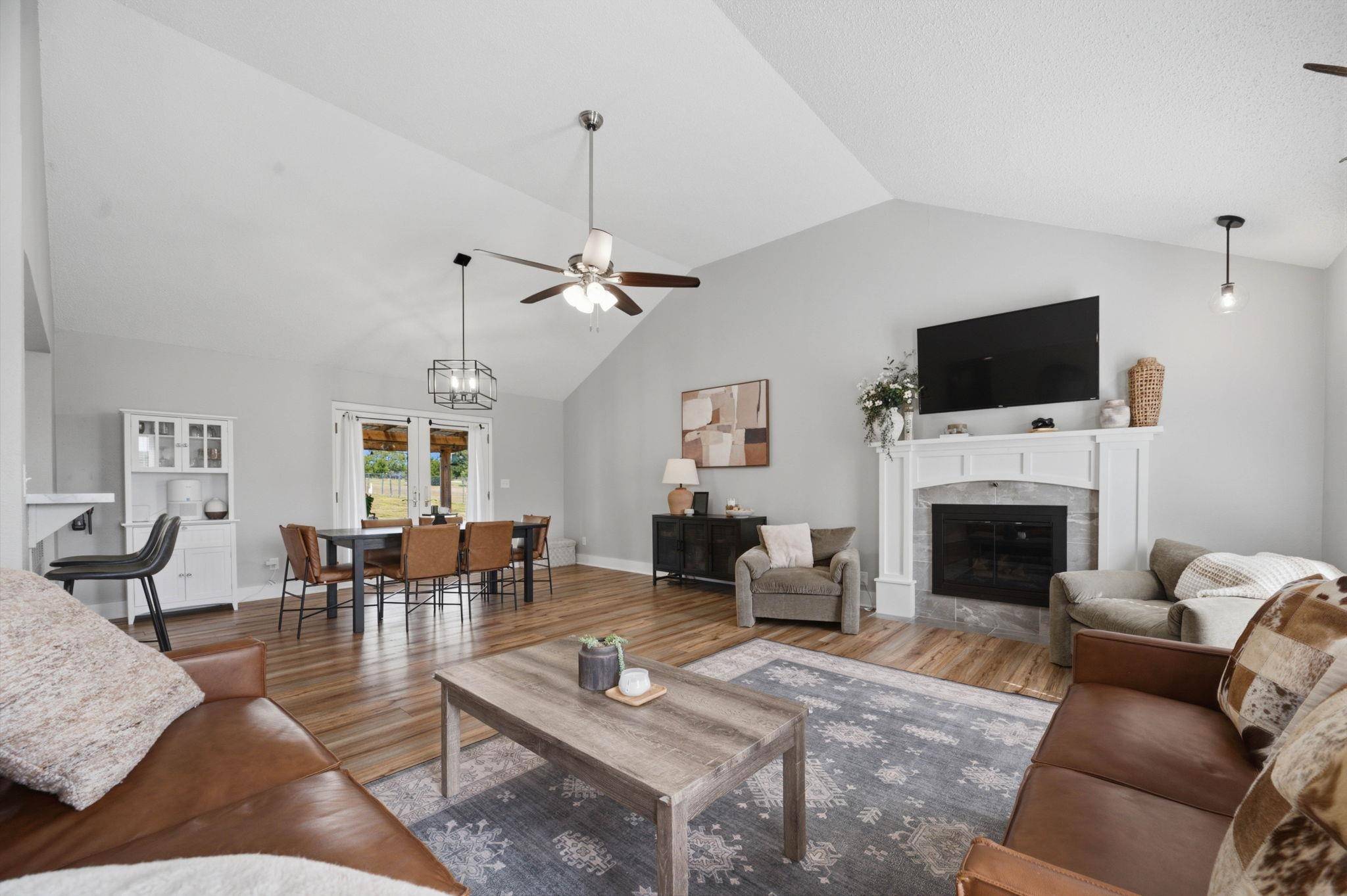 9842 SW 19th Ter, Towanda, KS 67144
