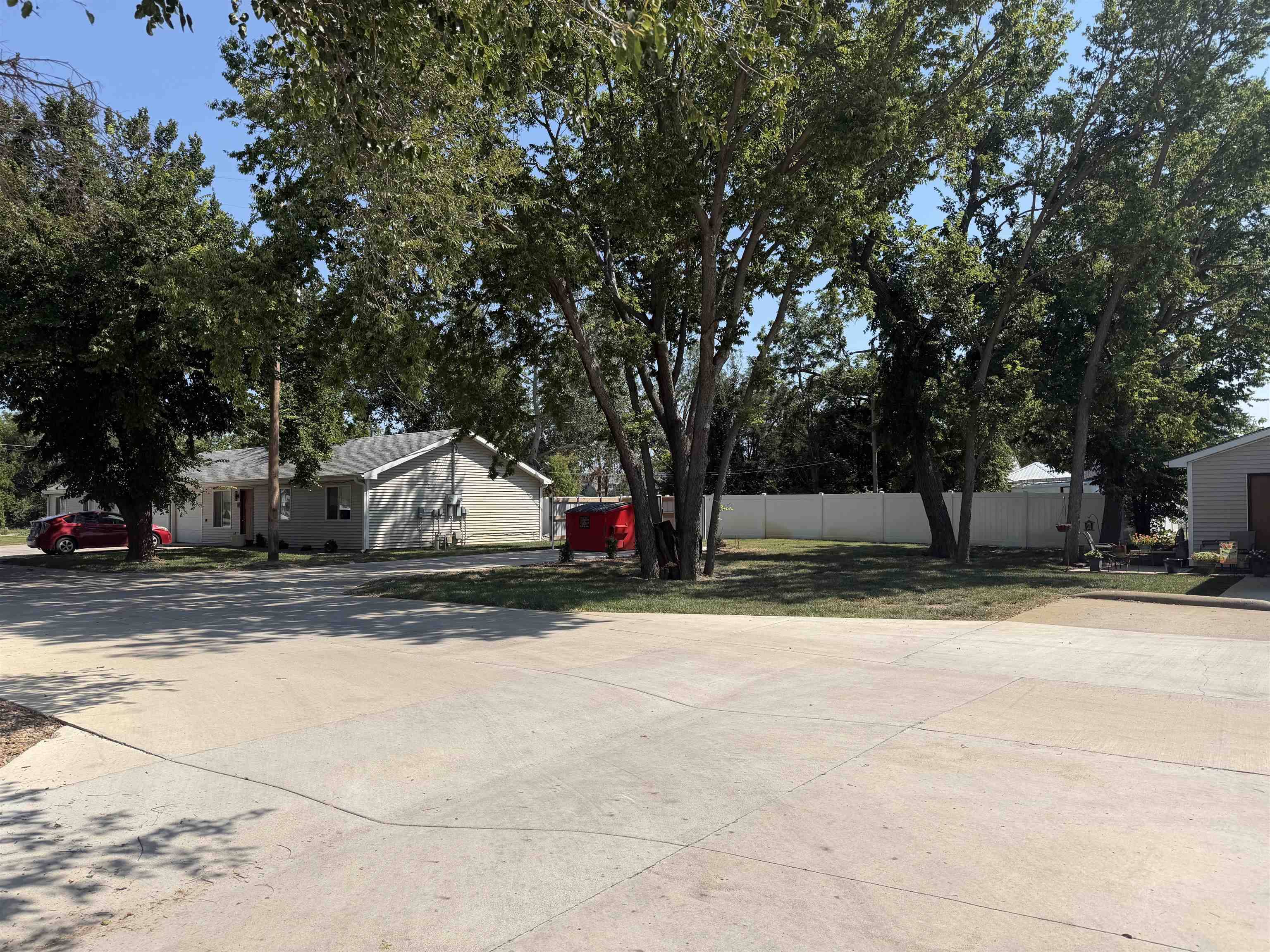 126 S Ohio St A-P, Salina, KS 67401