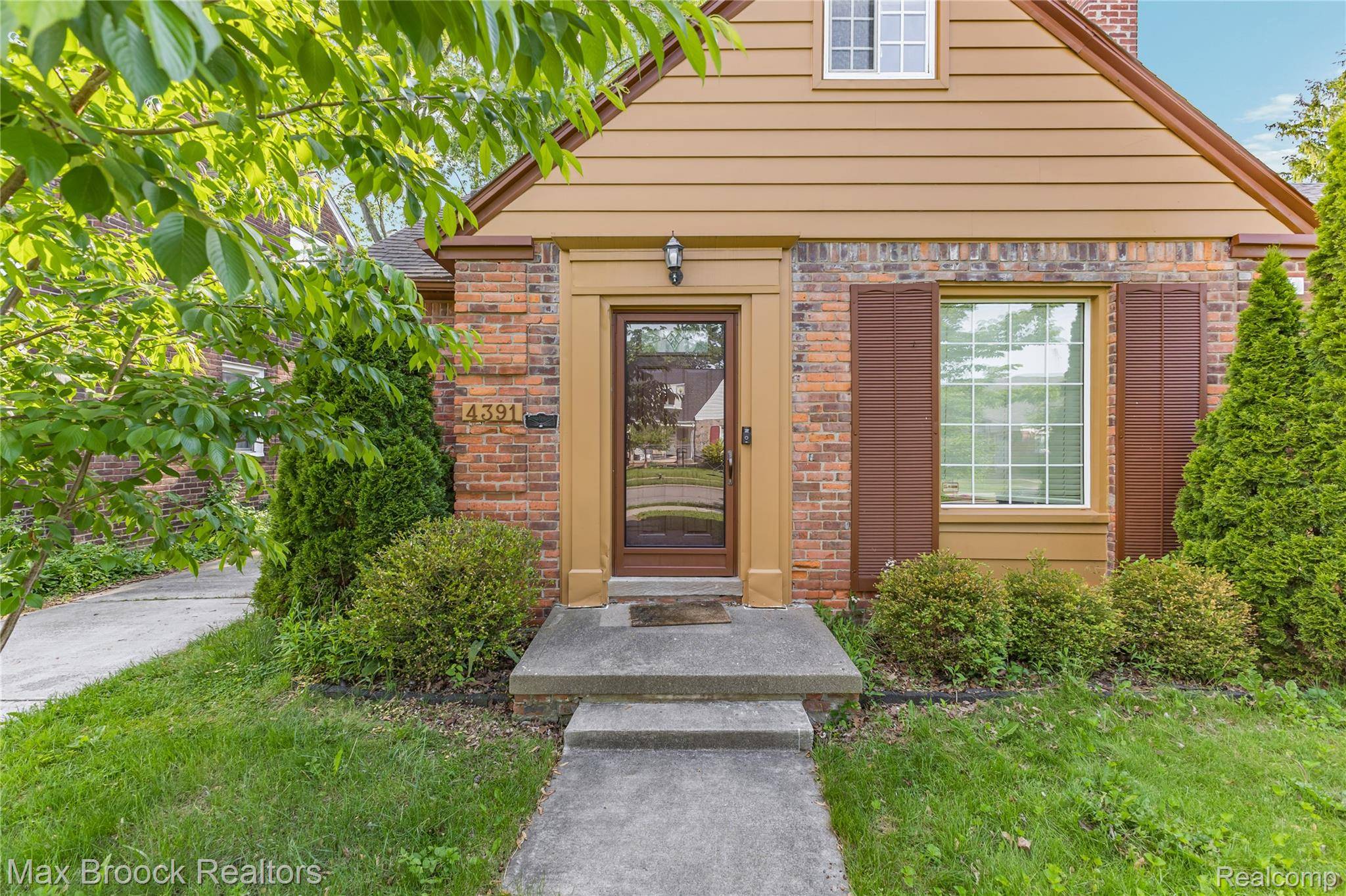 4391 Bishop ST, Detroit, MI 48224