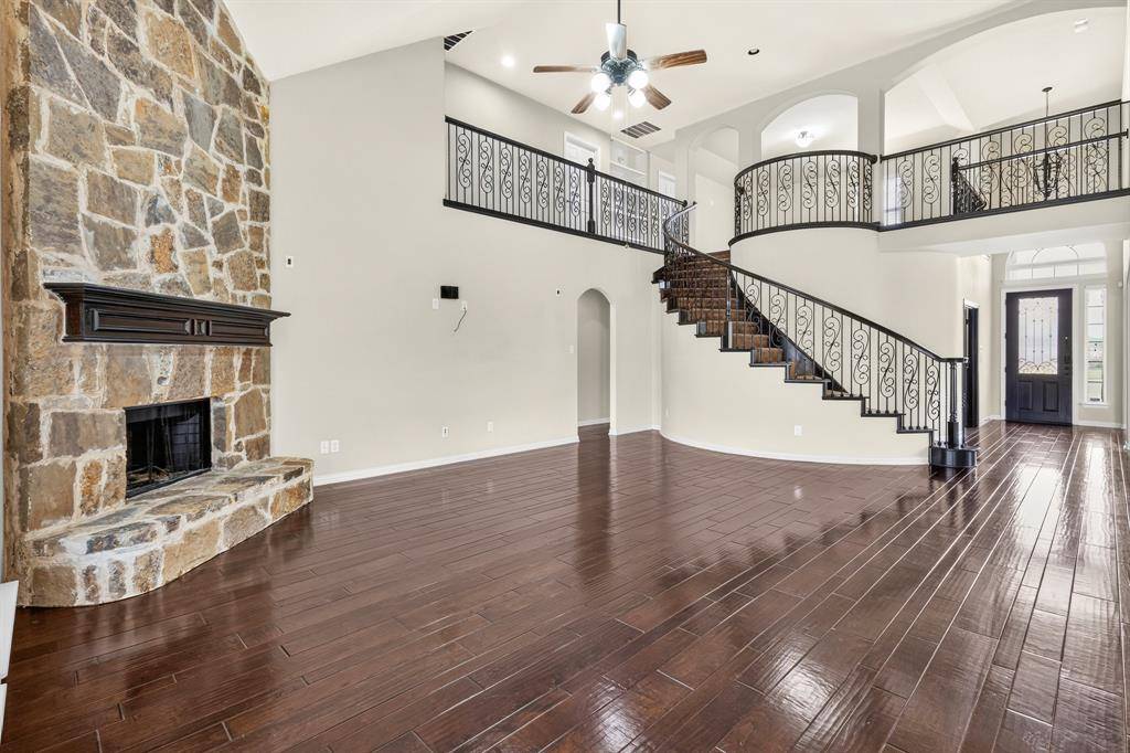206 White Rock Court, Ovilla, TX 75154